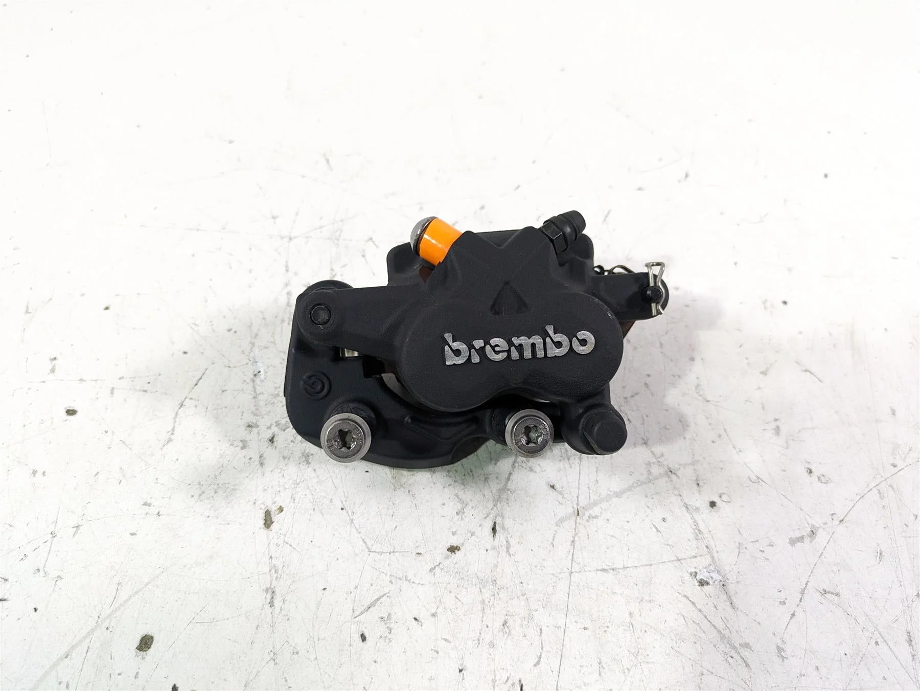 2022 BMW R1250 RT K052 Rear Brembo Brake Caliper + Bracket 34218535160 - Image 2