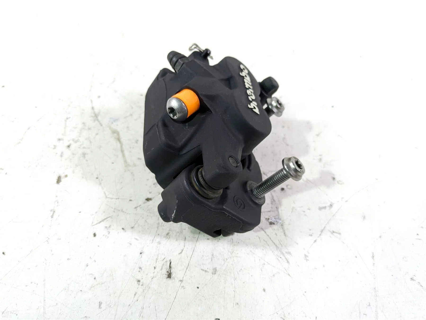 2022 BMW R1250 RT K052 Rear Brembo Brake Caliper + Bracket 34218535160 - Image 5