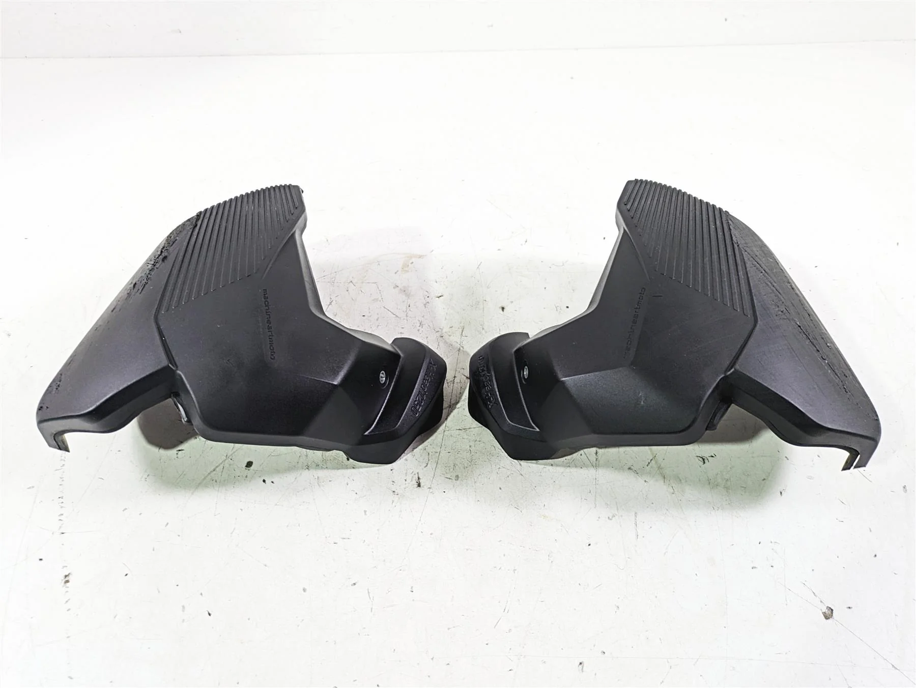 2022 BMW R1250 RT K052 Spark Plug Cover Guard Set 11128394385 - Image 9
