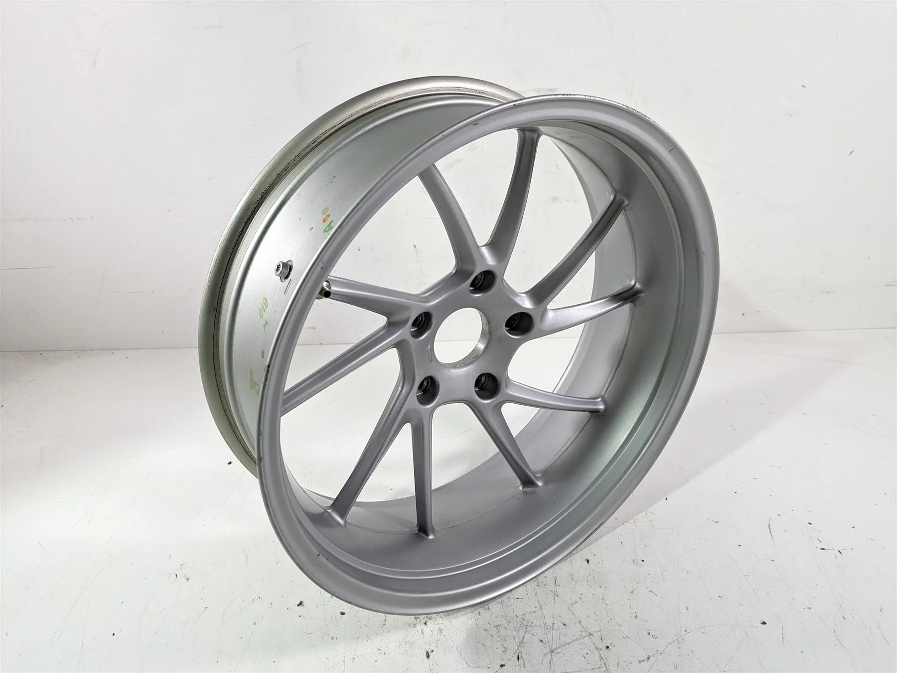 2022 BMW R1250 RT K052 Straight 17x5.5 Rear Wheel Rim 36317727235 - Image 12