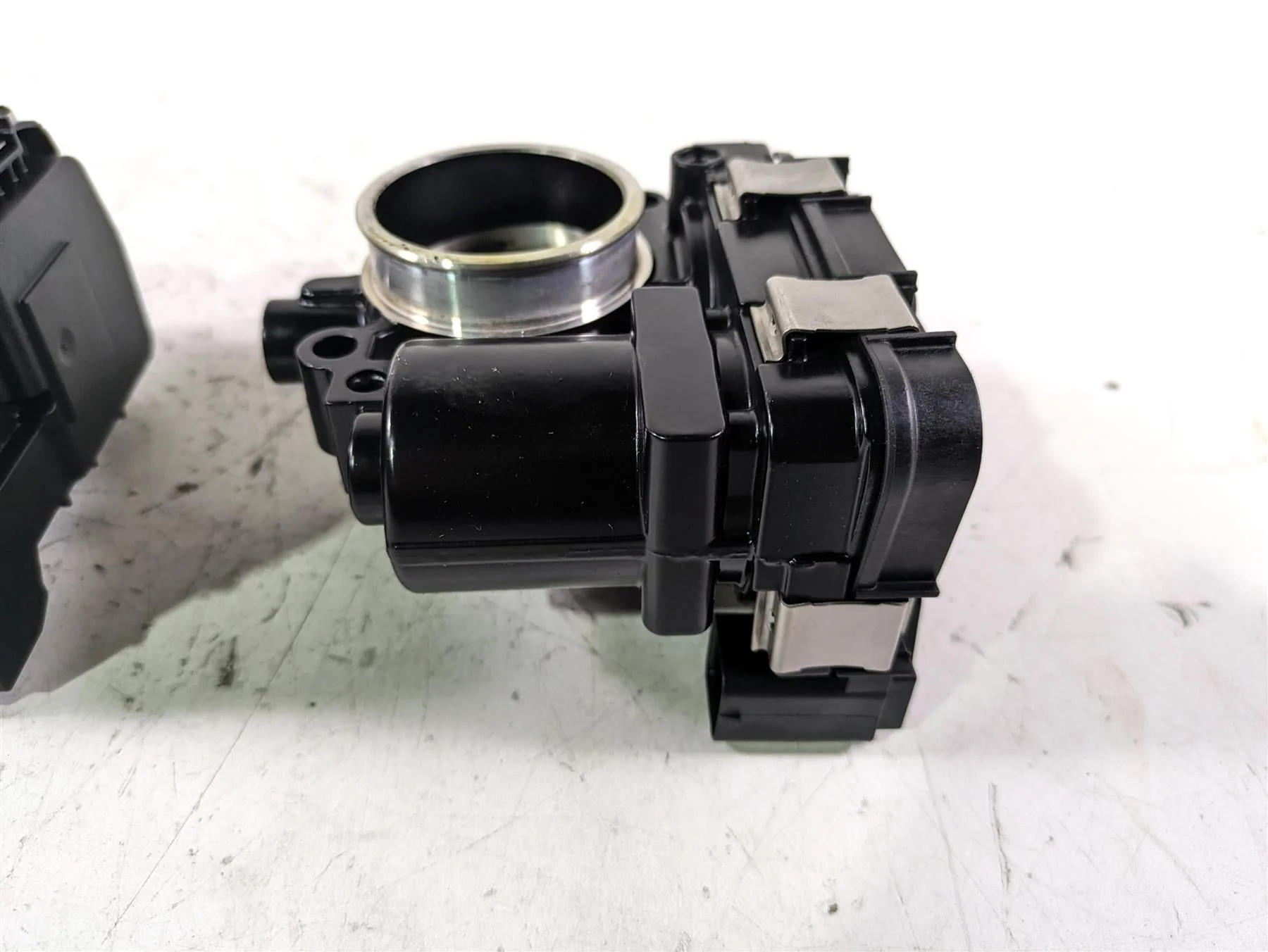 2022 BMW R1250 RT K052 Throttle Body Fuel Injection Set 13548568757 - Image 10