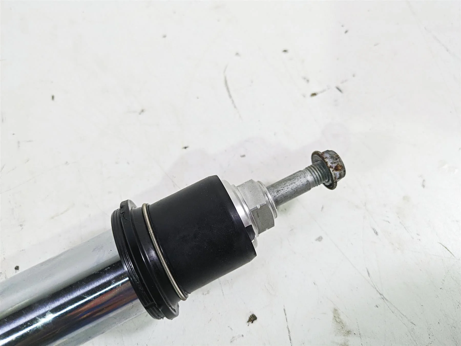 2022 BMW R1250 RT K052 Upper Fork Tube Stanchion - Straight 31428393007 - Image 3