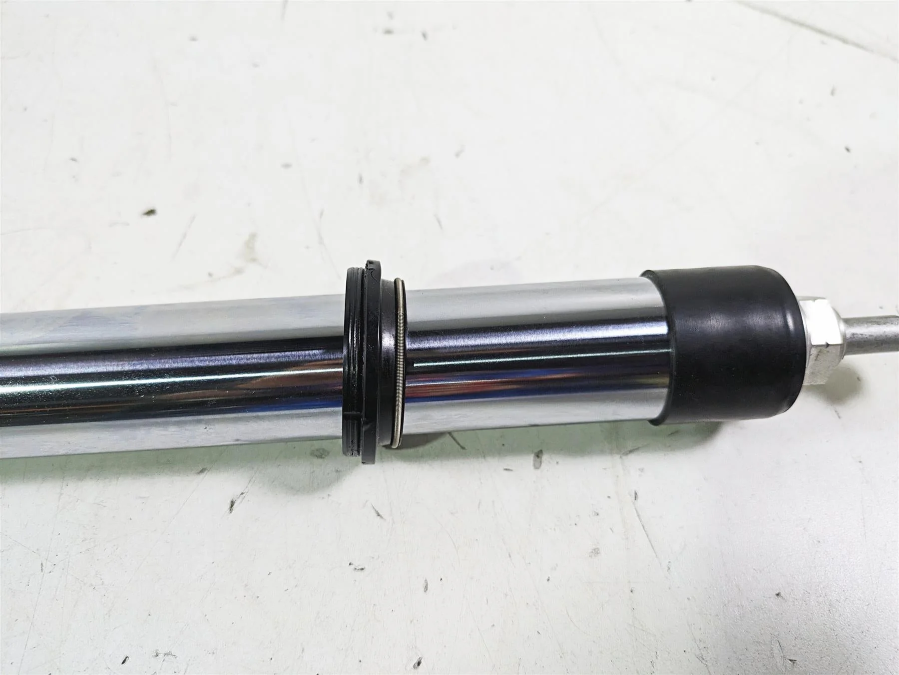 2022 BMW R1250 RT K052 Upper Fork Tube Stanchion - Straight 31428393007 - Image 7