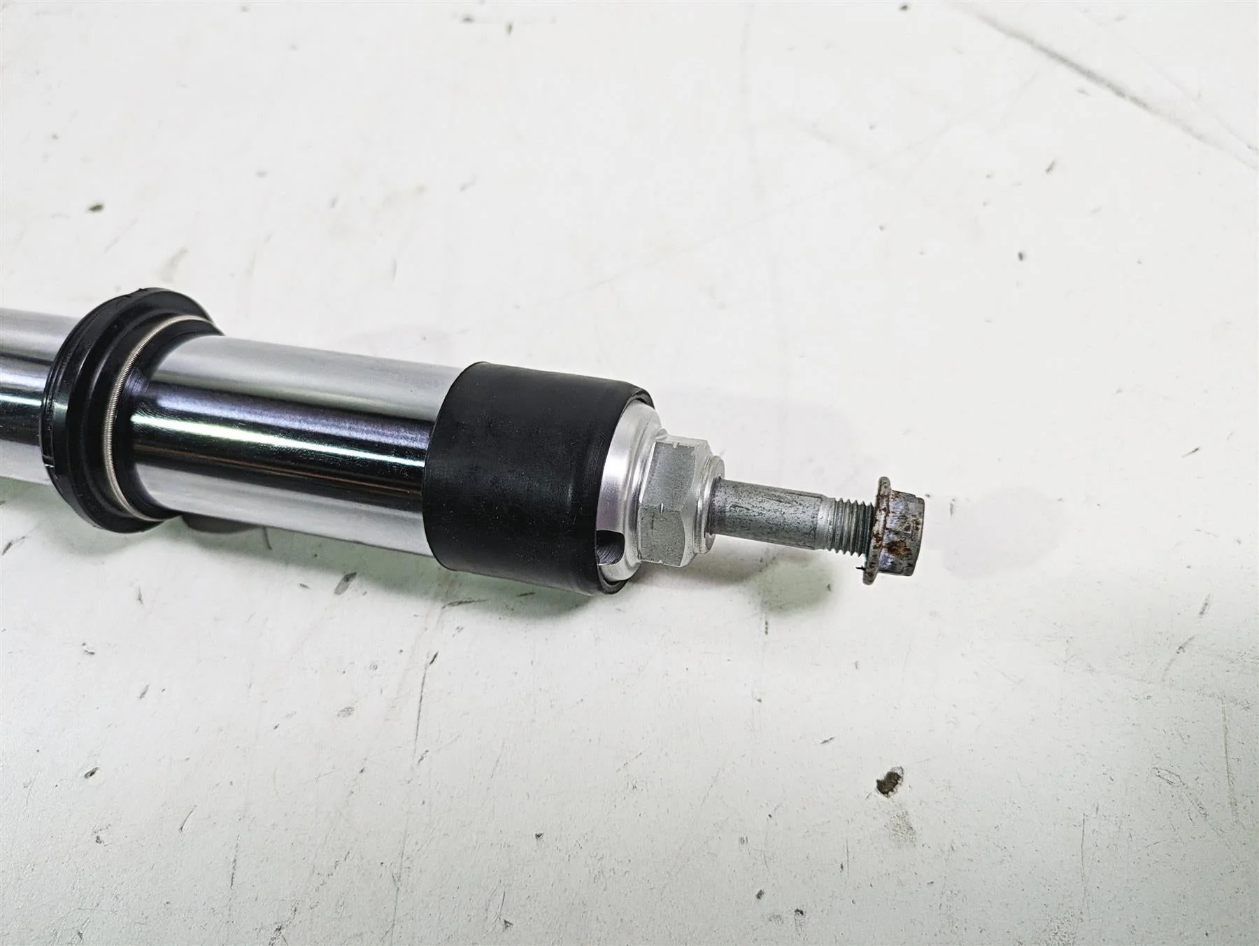 2022 BMW R1250 RT K052 Upper Fork Tube Stanchion - Straight 31428393007 - Image 8