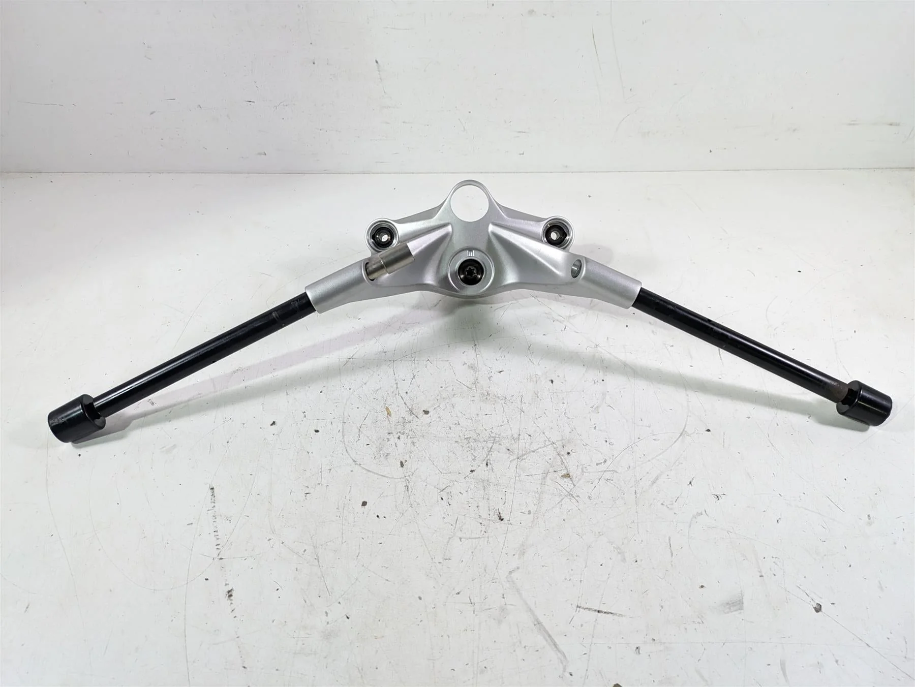 2022 BMW R1250 RT K052 Upper Triple Tree Handle Bar Clamp Set 31428392390