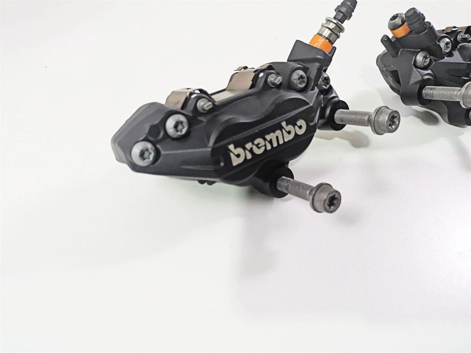 2022 BMW RnineT Pure K22 Brembo Front Brake Caliper Set 34117716717 34118563486 - Image 10