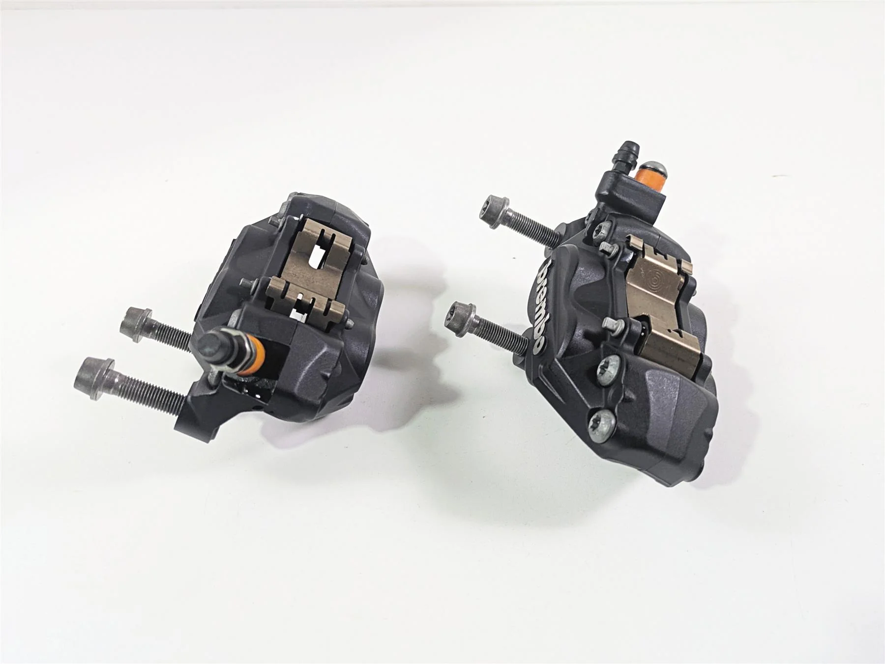 2022 BMW RnineT Pure K22 Brembo Front Brake Caliper Set 34117716717 34118563486 - Image 6