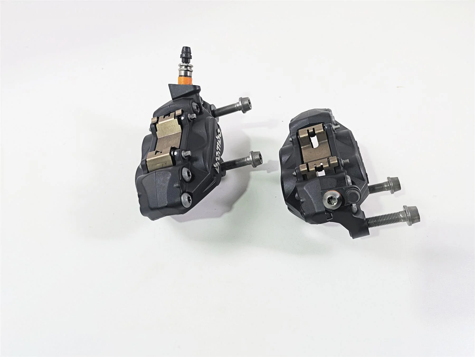 2022 BMW RnineT Pure K22 Brembo Front Brake Caliper Set 34117716717 34118563486 - Image 8