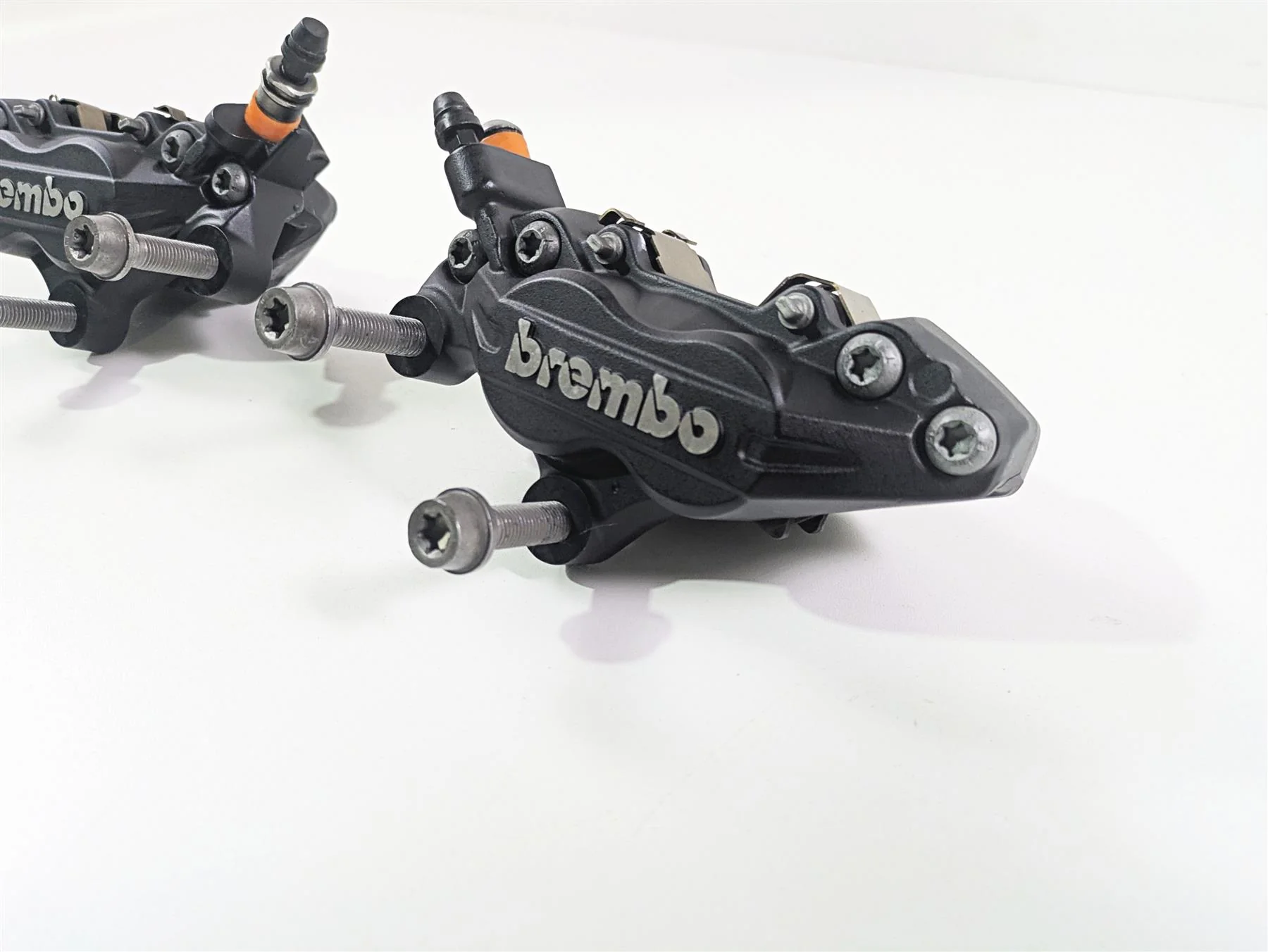 2022 BMW RnineT Pure K22 Brembo Front Brake Caliper Set 34117716717 34118563486 - Image 9