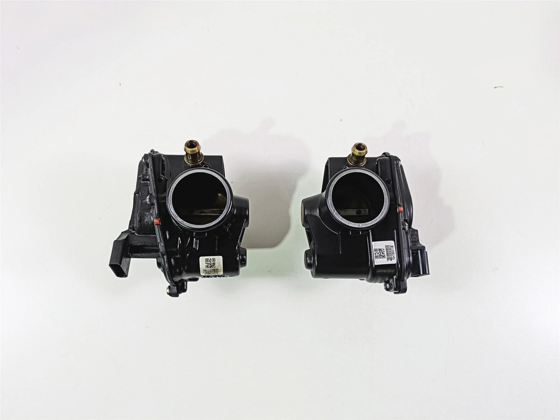 2022 BMW RnineT Pure K22 Dellorto Throttle Bodies Set 13549457019 13549457020 - Image 4