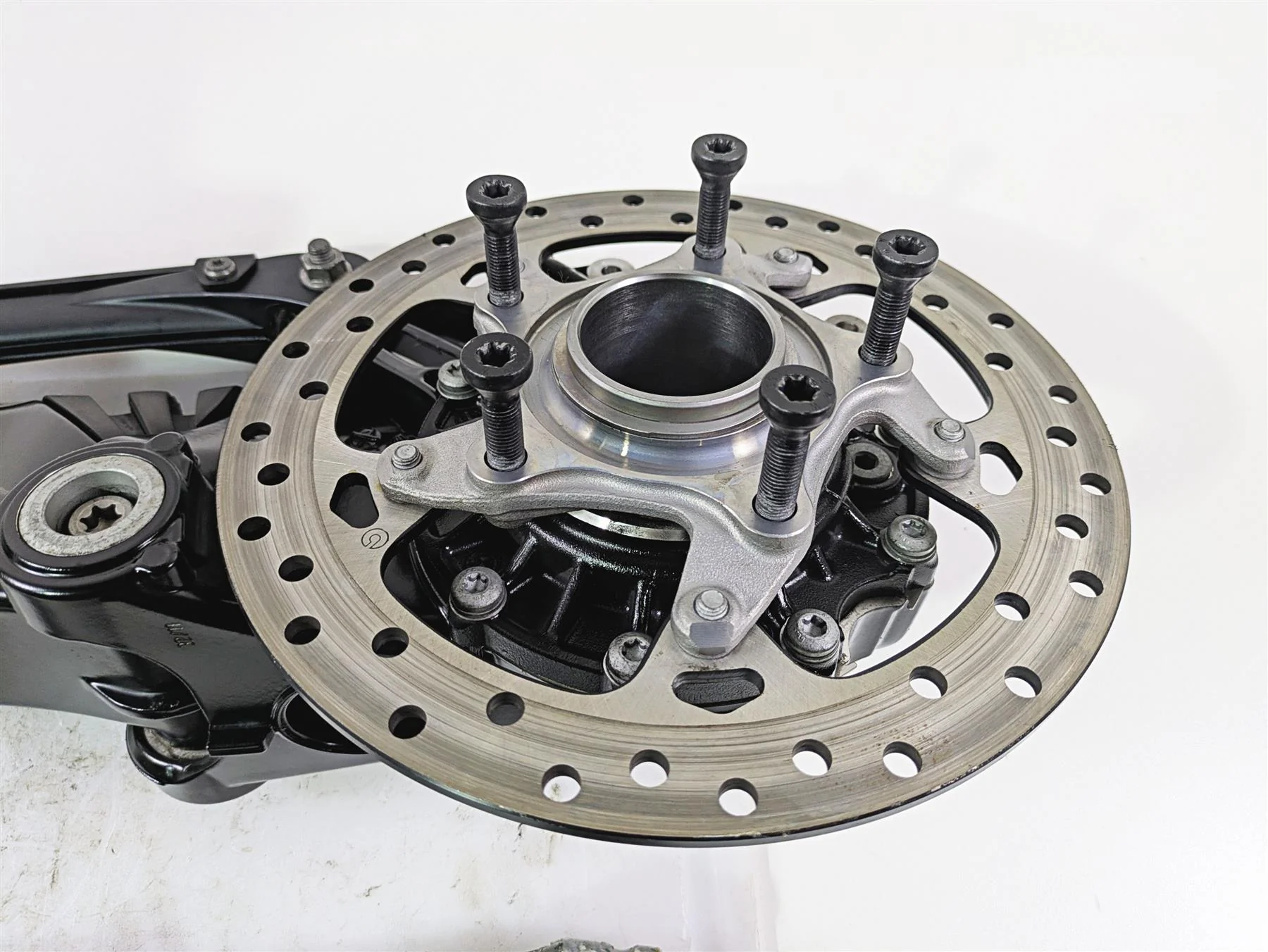 2022 BMW RnineT Pure K22 Differential Swingarm Drive Shaft 32/11 33118405267 - Image 11