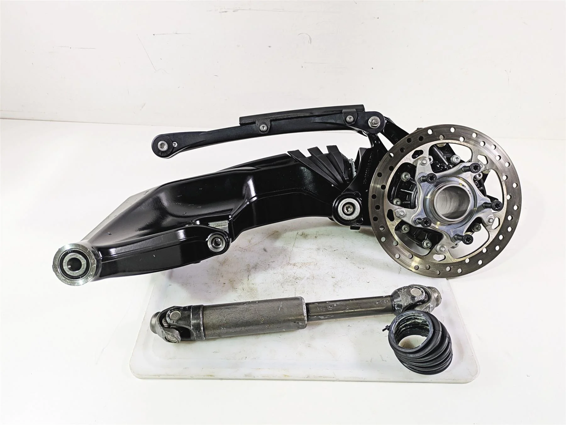 2022 BMW RnineT Pure K22 Differential Swingarm Drive Shaft 32/11 33118405267 - Image 12