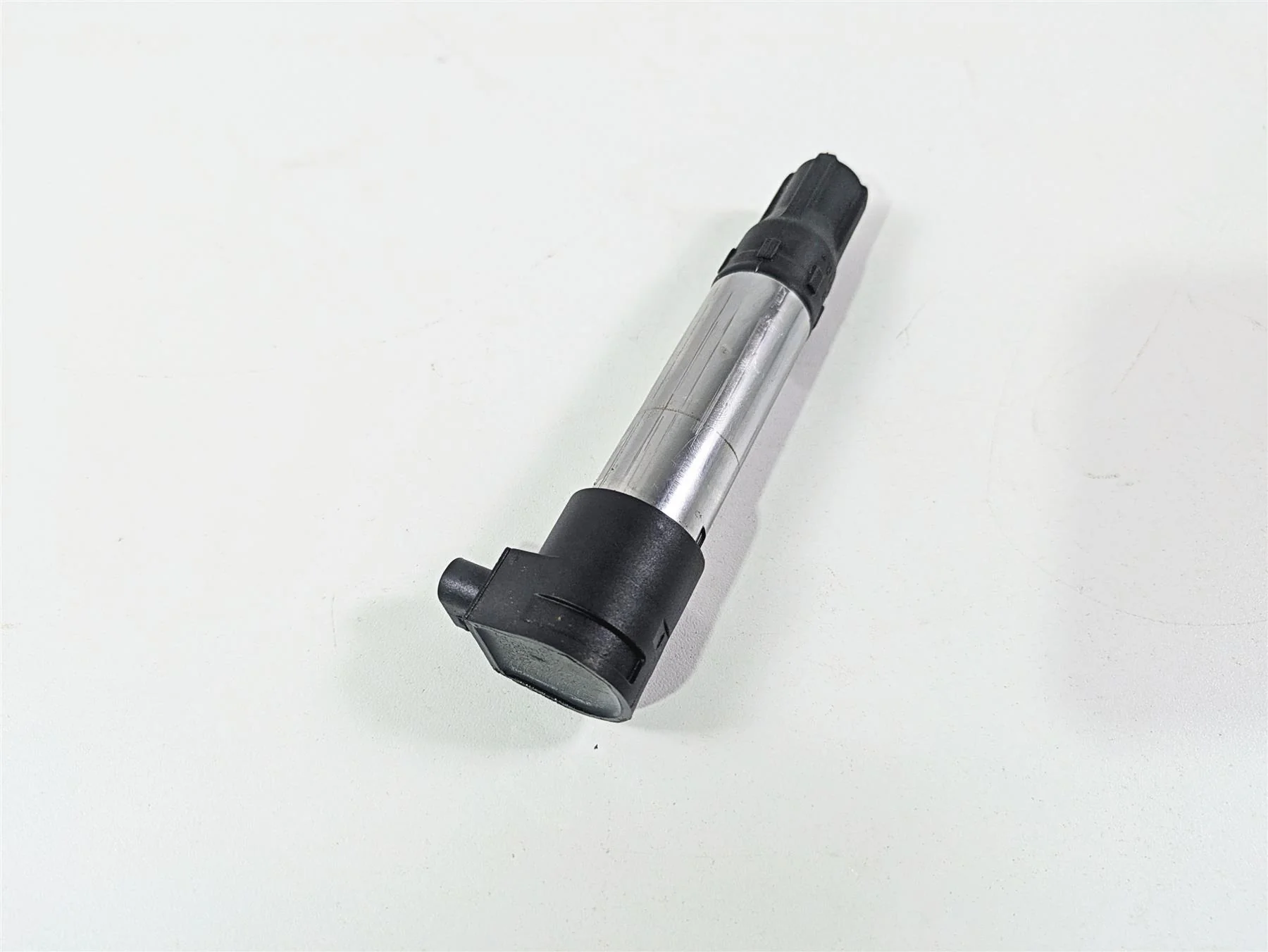 2022 BMW RnineT Pure K22 Eldor Ignition Coil Stick  12139443112 - Image 12