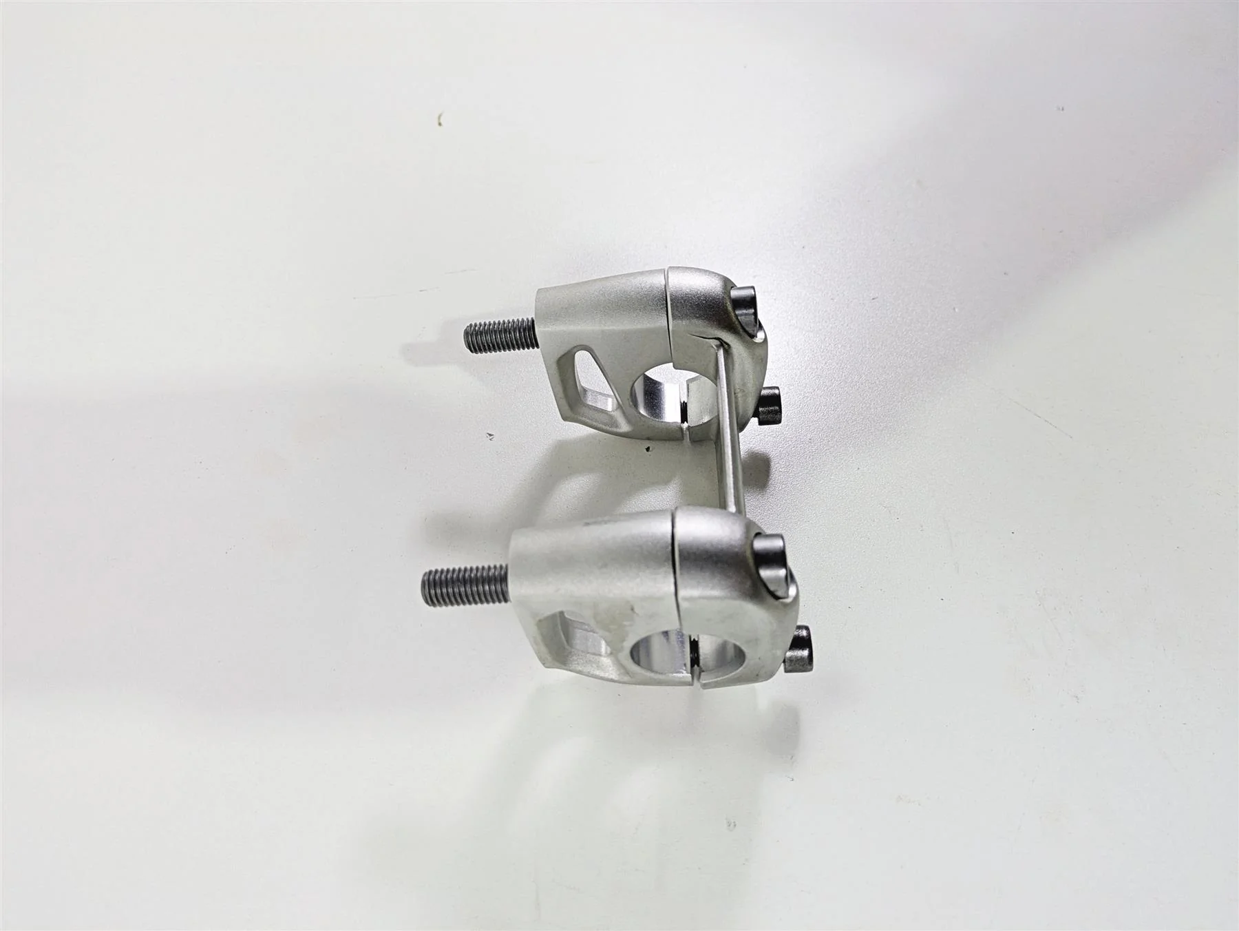 2022 BMW RnineT Pure K22 Handlebar Riser Holder Set 32718538049 32718538047 - Image 3