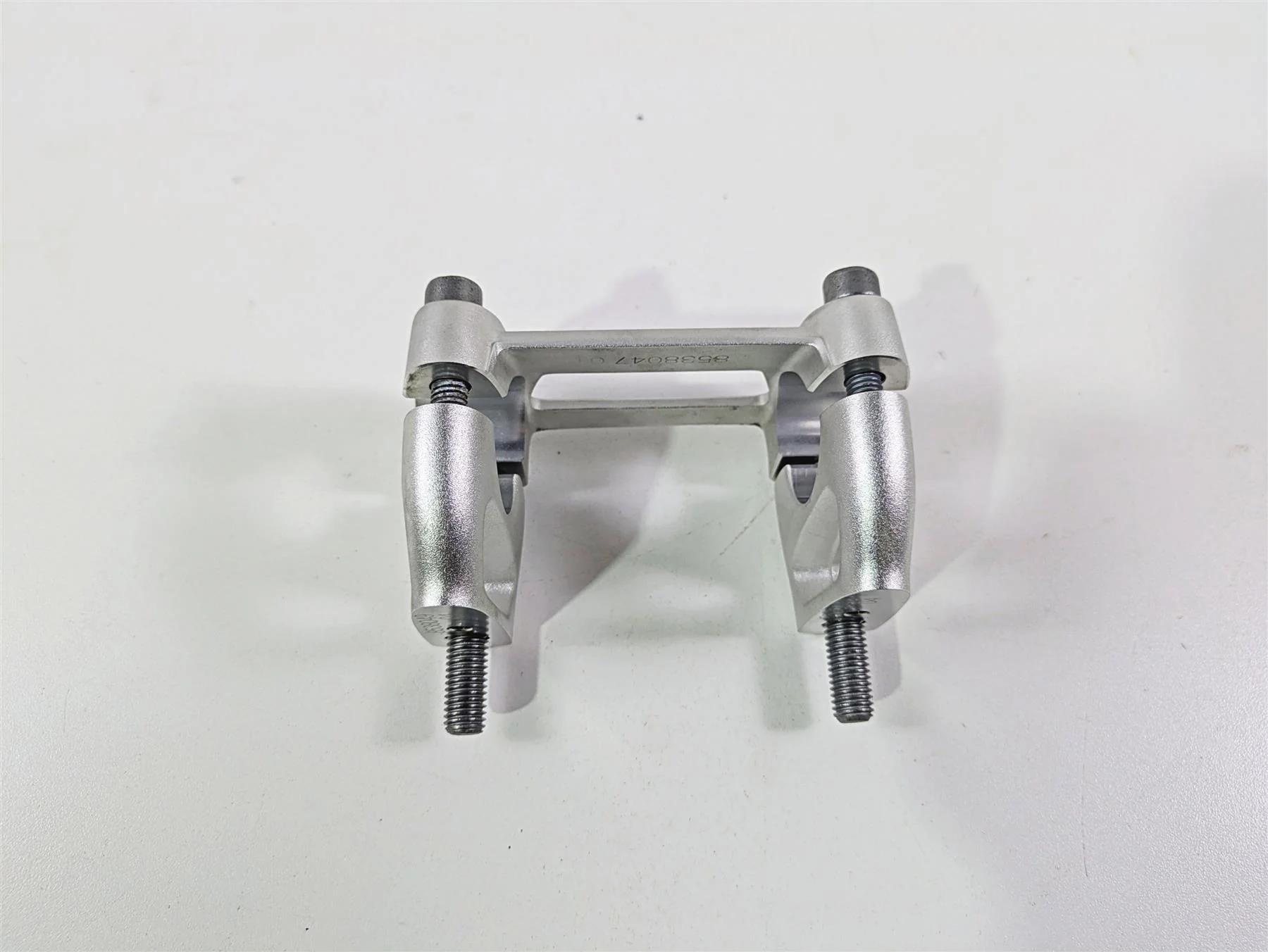 2022 BMW RnineT Pure K22 Handlebar Riser Holder Set 32718538049 32718538047 - Image 7