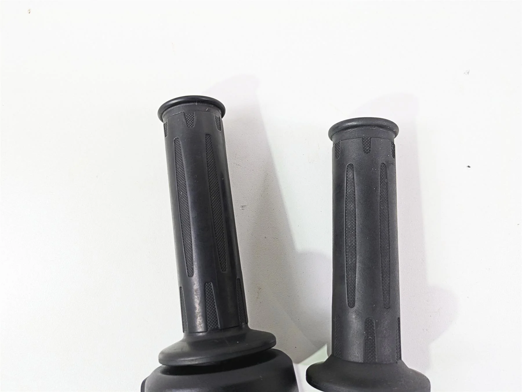 2022 BMW RnineT Pure K22 Heated Hand Grip Set - Read 61318552120 61318554007 - Image 11