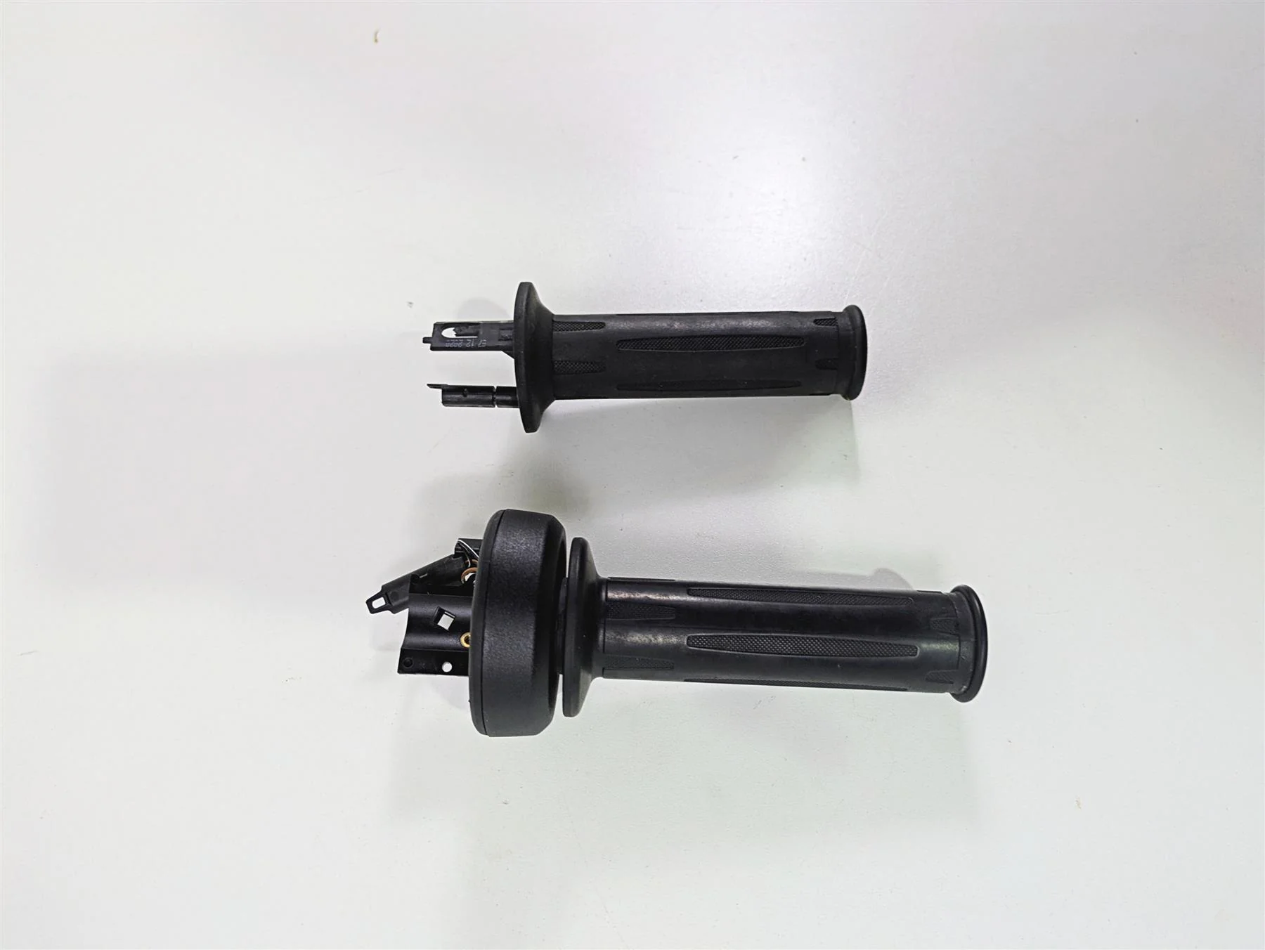 2022 BMW RnineT Pure K22 Heated Hand Grip Set - Read 61318552120 61318554007 - Image 3