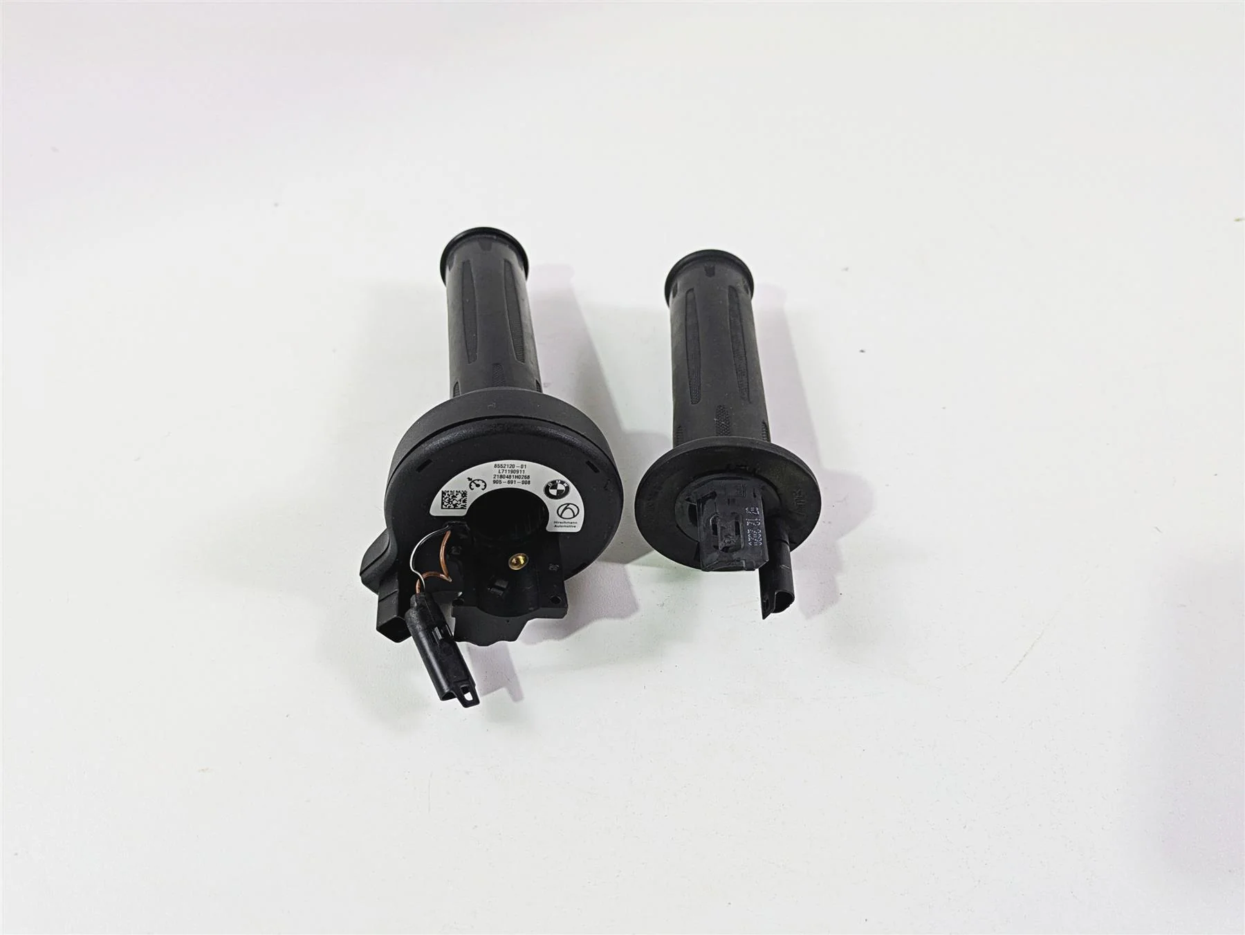 2022 BMW RnineT Pure K22 Heated Hand Grip Set - Read 61318552120 61318554007 - Image 6