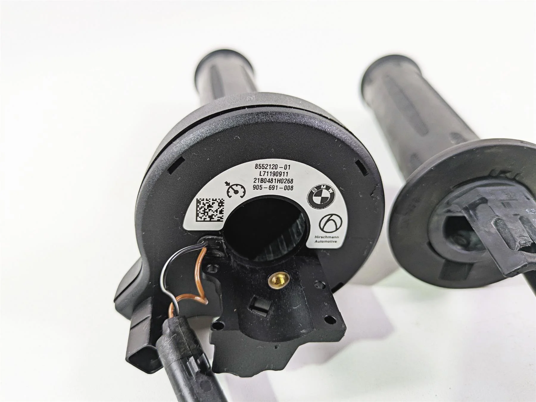 2022 BMW RnineT Pure K22 Heated Hand Grip Set - Read 61318552120 61318554007 - Image 8