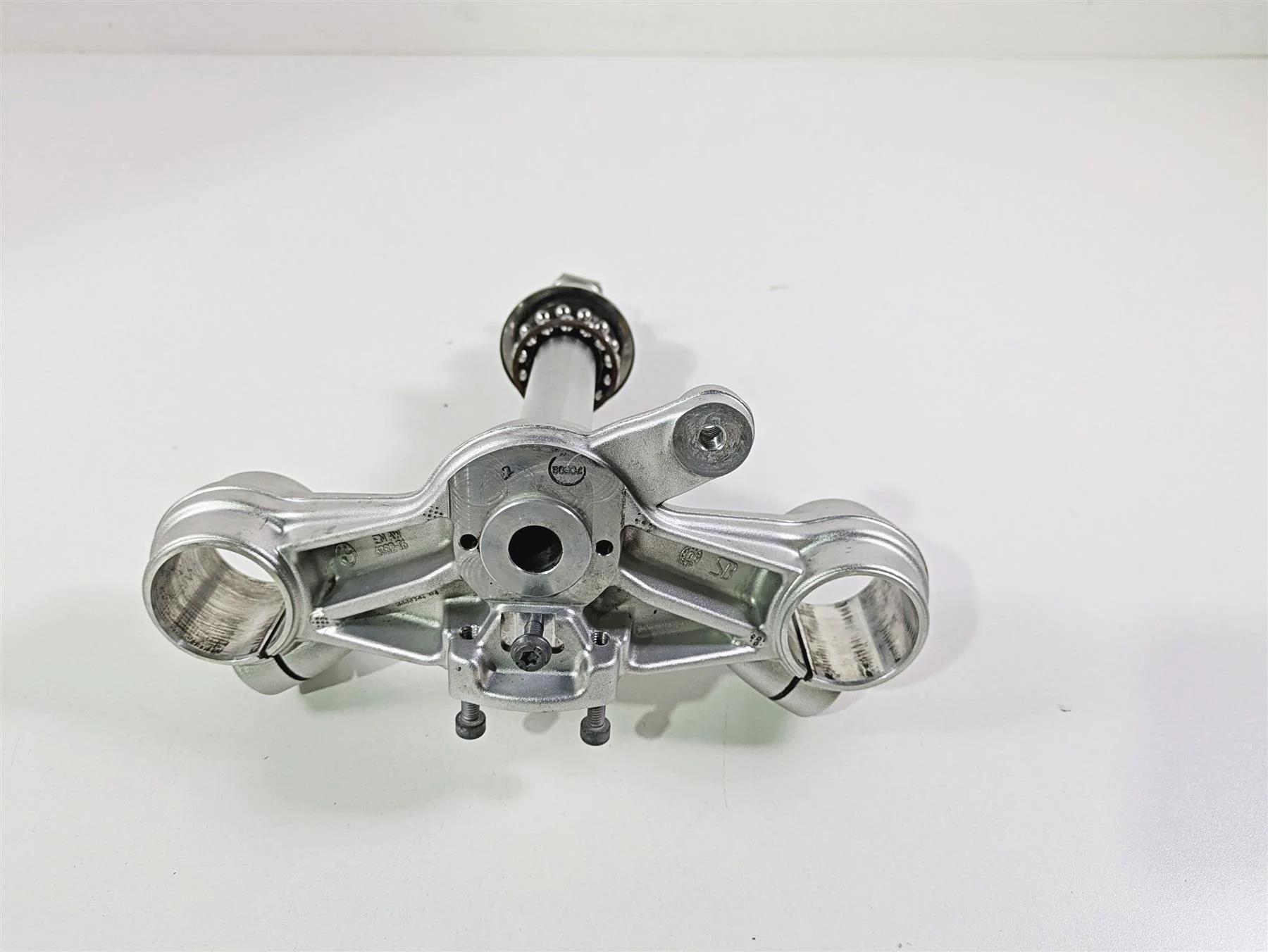 2022 BMW RnineT Pure K22 Lower Triple Tree Steering Clamp 31428558481 - Image 11