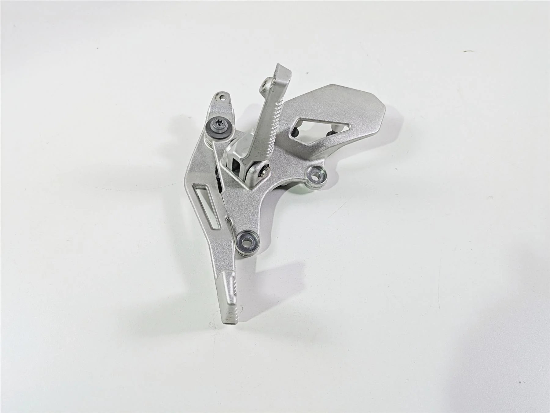2022 BMW RnineT Pure K22 Right Footpeg & Brake Lever Pedal Set 46719457882 - Image 2