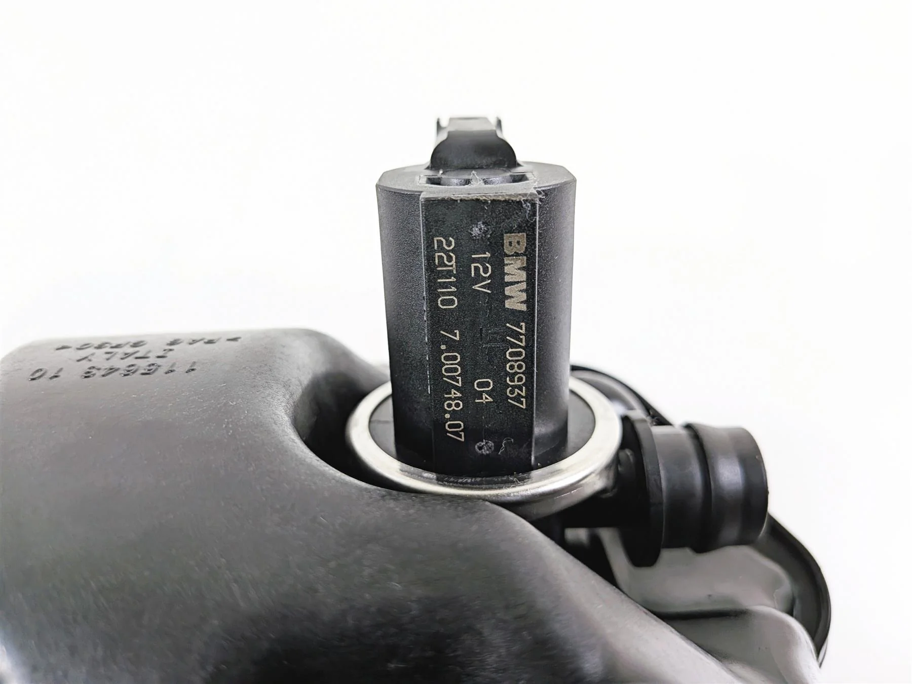 2022 BMW S1000RR K67 Air Box Breather & Fuel Injector Set 13719480847 - Image 14