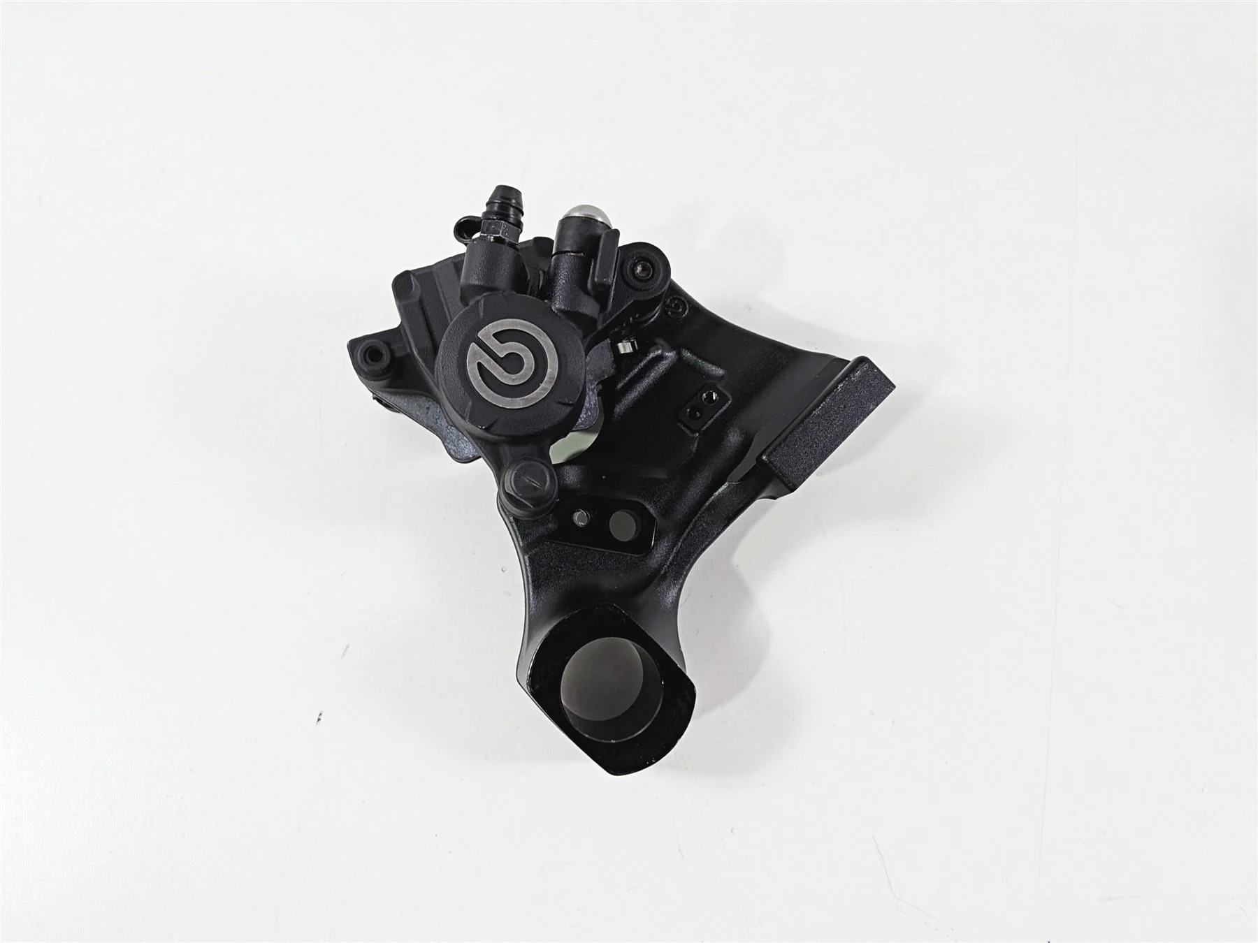 2022 BMW S1000RR K67 Brembo Rear Brake Caliper & Bracket 34218860555 - Image 3