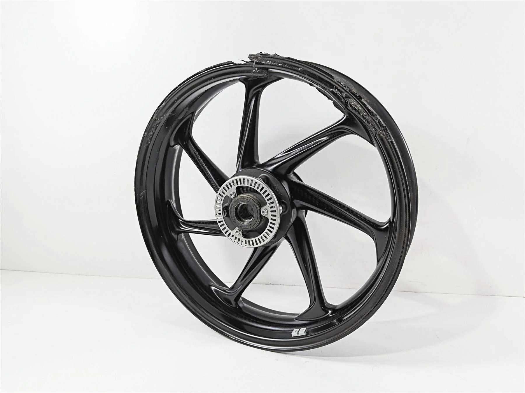 2022 BMW S1000RR K67 Carbon Fiber Front Wheel Rim 17x3.5 - Damaged 36317108158 - Image 18