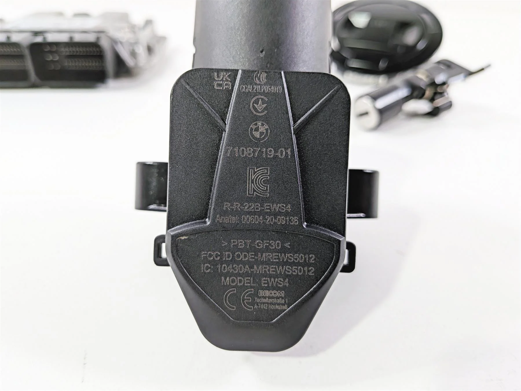 2022 BMW S1000RR K67 Cdi Ignition Switch Key Lock Set 13617108506 51257108720 - Image 9