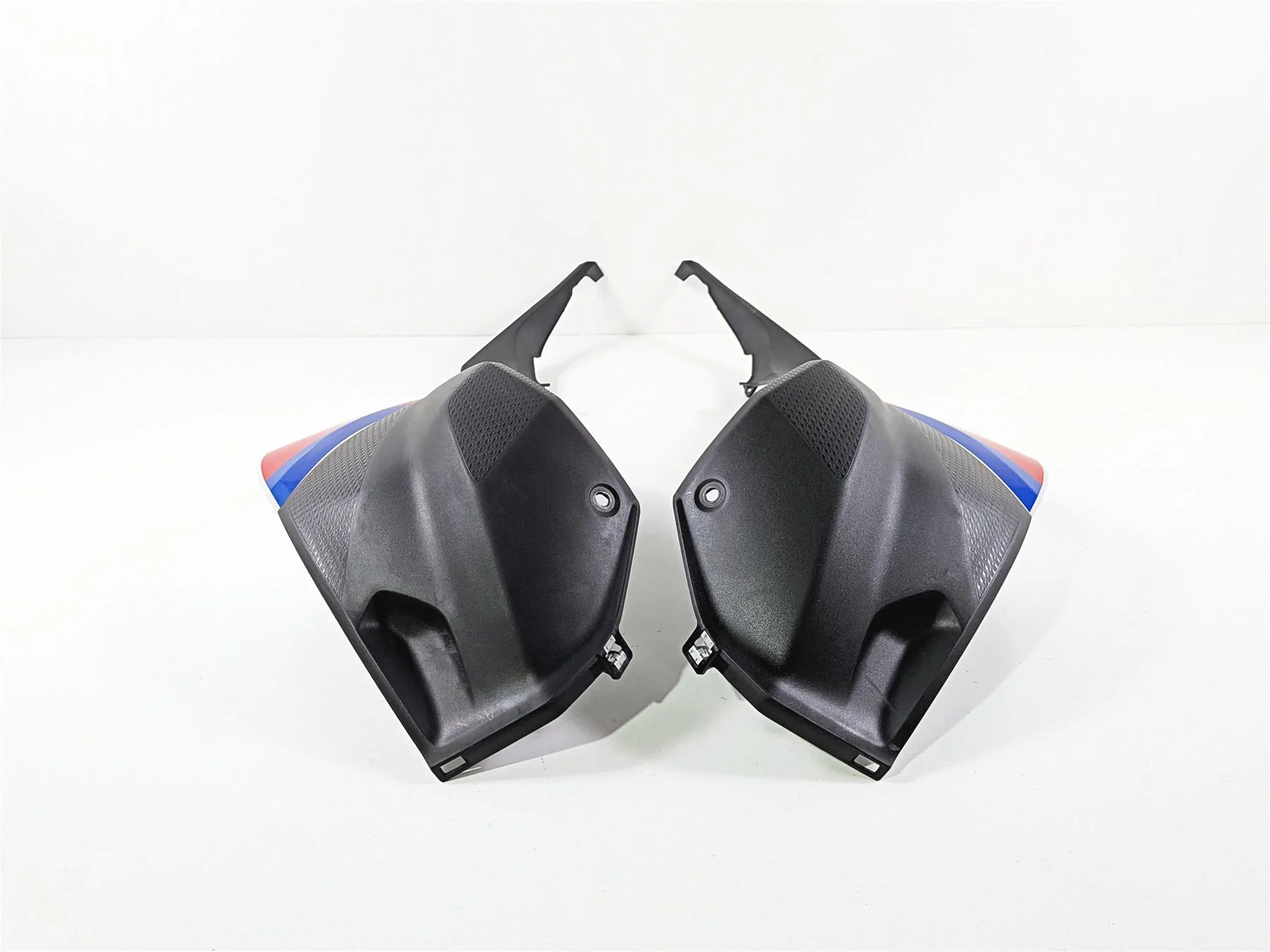 2022 BMW S1000RR K67 Left Right Tank Leg Side Trim Cover Fairing Set 46638569771 - Image 3