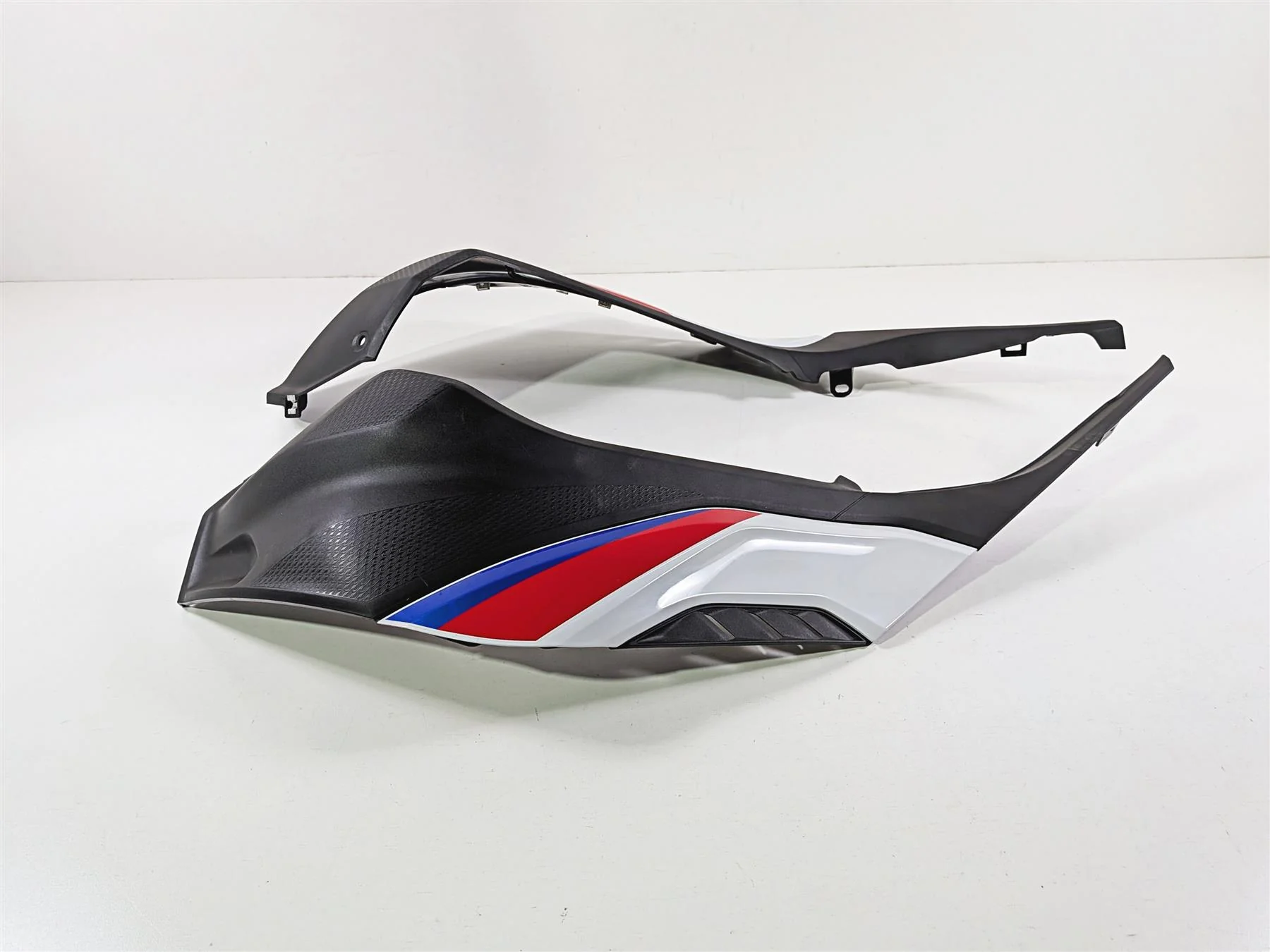 2022 BMW S1000RR K67 Left Right Tank Leg Side Trim Cover Fairing Set 46638569771 - Image 6