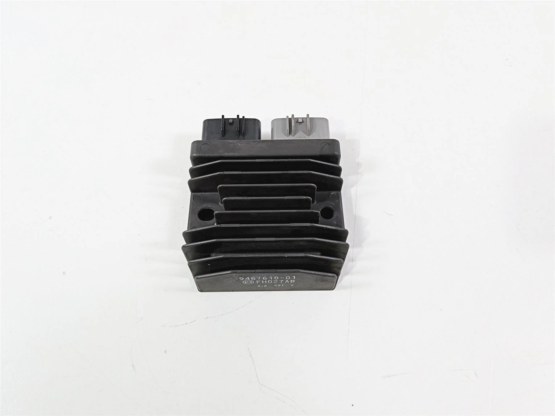 2022 BMW S1000RR K67 Rectifier Voltage Regulator FH027AB 12319467618 - Image 2