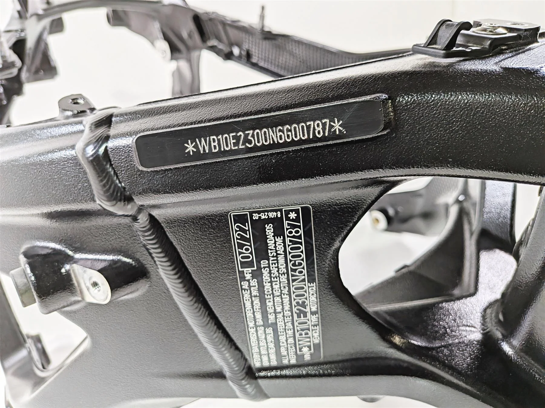 2022 BMW S1000RR K67 Straight Frame Chassis SCRATCH With Clean Texas Title - 46517108339 - Image 2