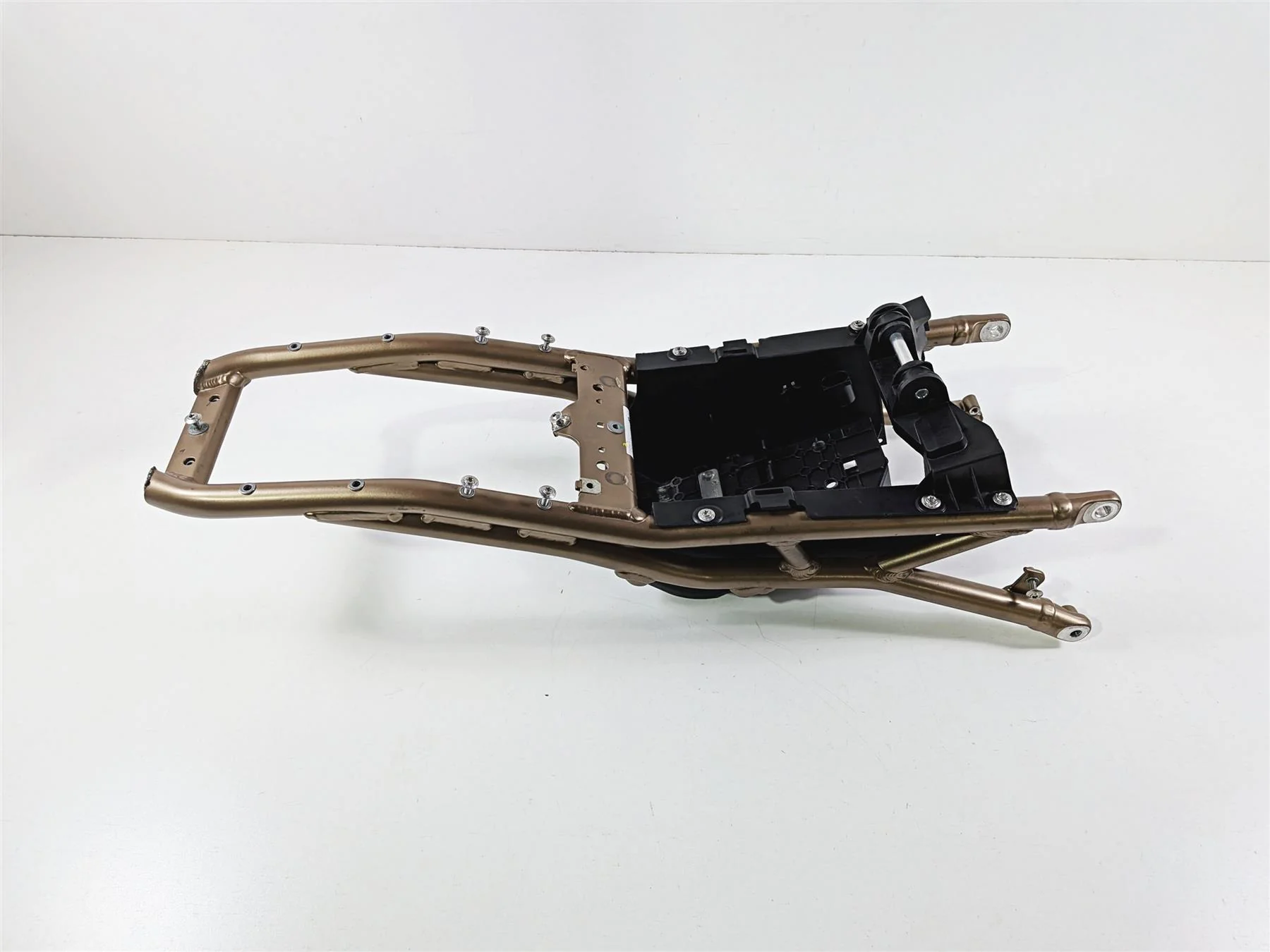 2022 BMW S1000RR K67 Subframe Sub Frame Copper - Read 46518359991 - Image 15