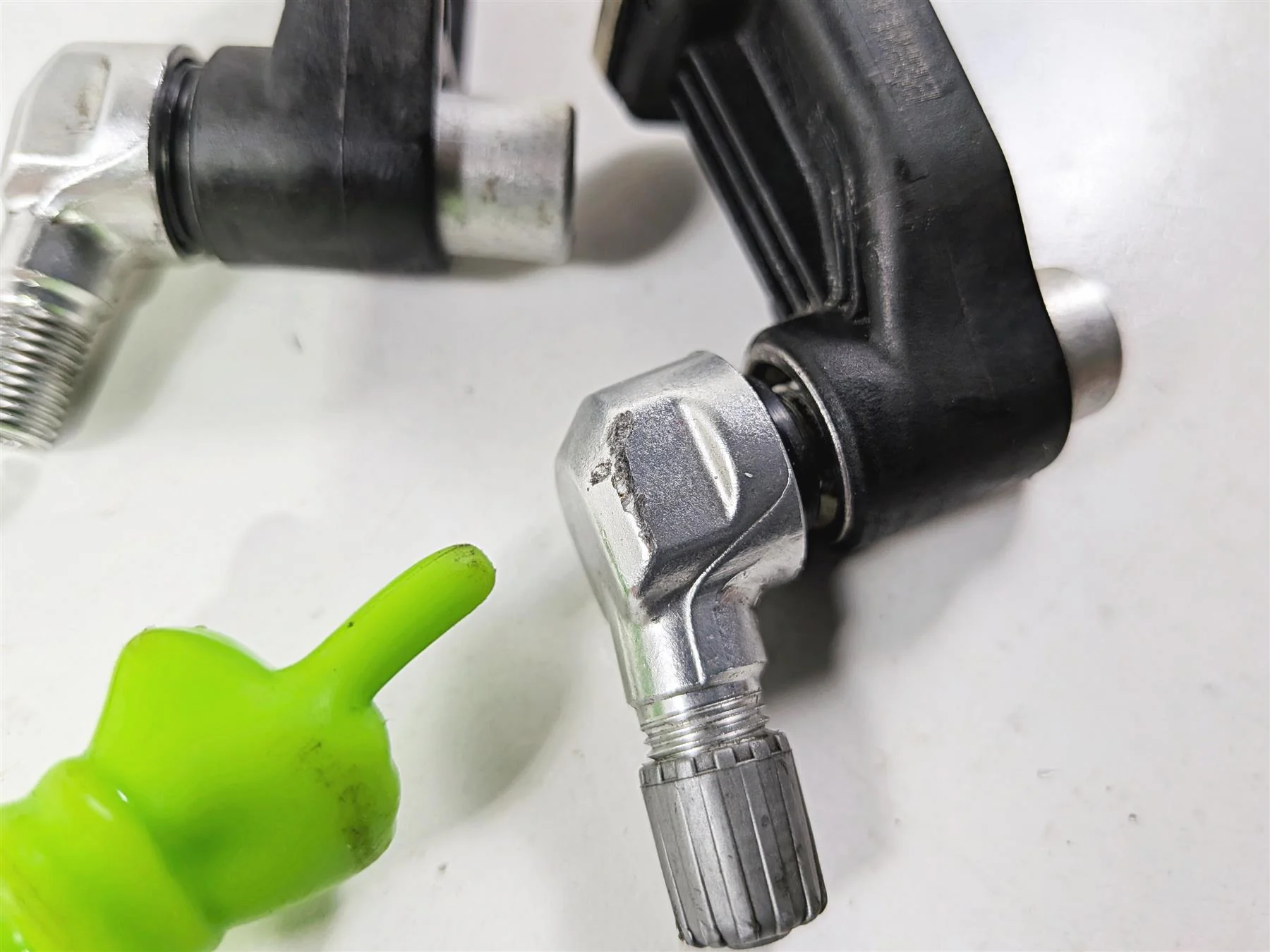 2022 BMW S1000RR K67 Tire Pressure Sensor & Module Tps 36319832032 65759832031 - Image 14