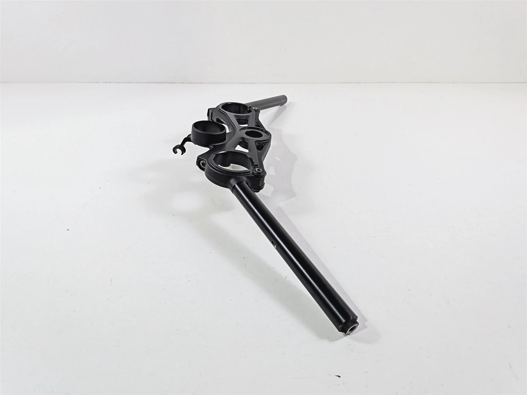 2022 BMW S1000RR K67 Upper Triple Tree & Handle Bar Set 31427107972 - Image 14