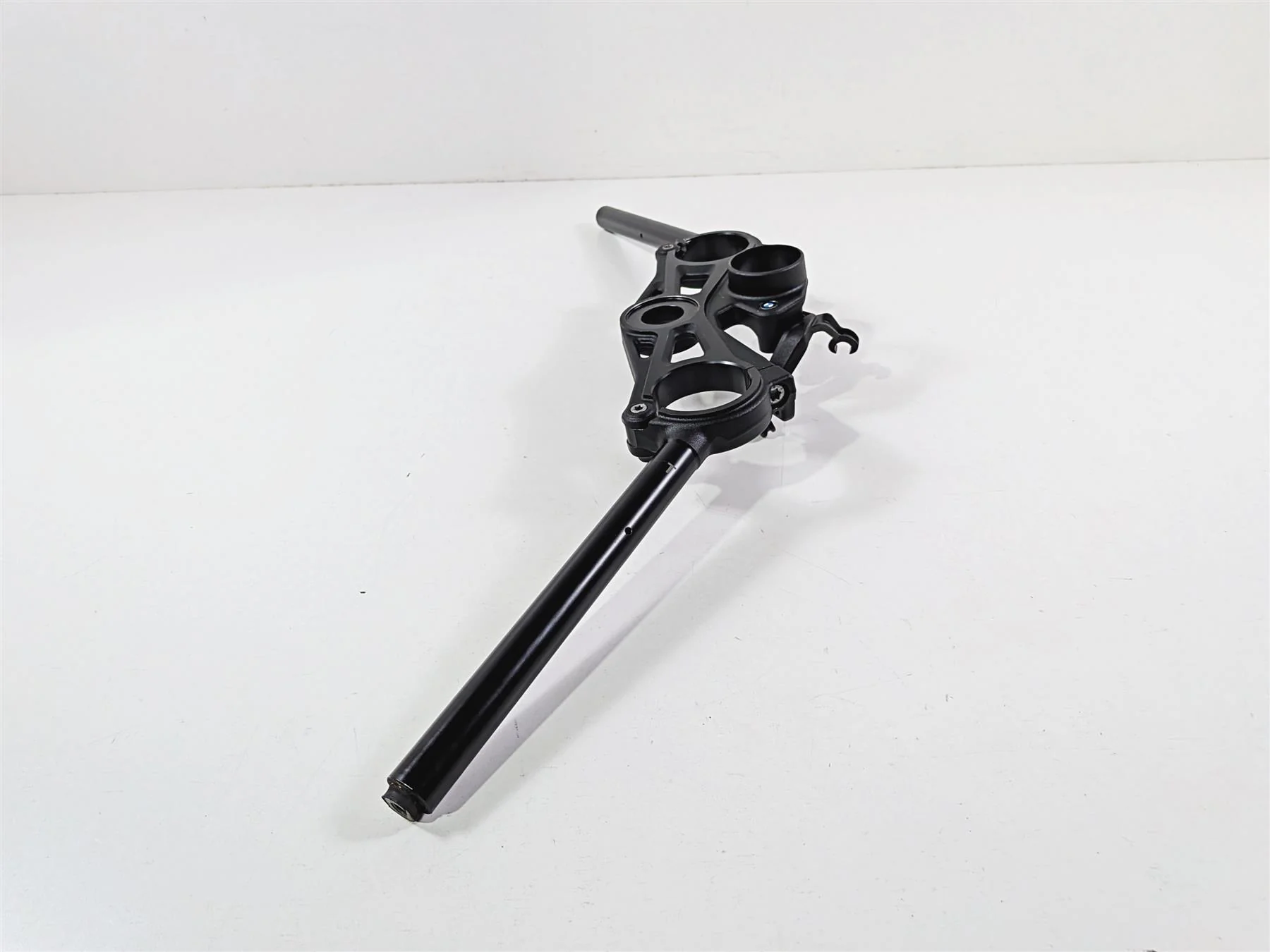 2022 BMW S1000RR K67 Upper Triple Tree & Handle Bar Set 31427107972 - Image 15