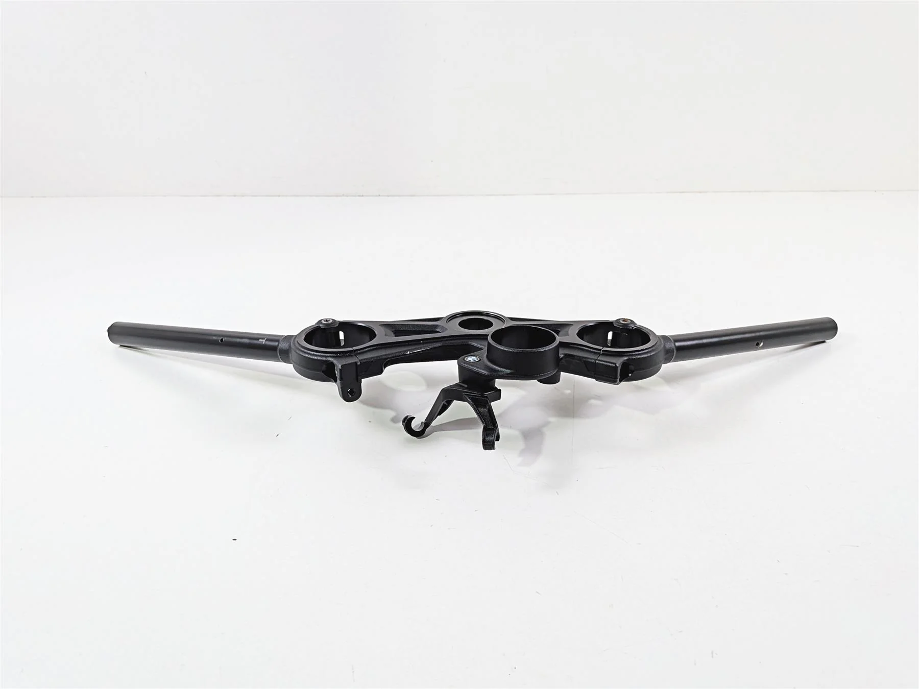 2022 BMW S1000RR K67 Upper Triple Tree & Handle Bar Set 31427107972 - Image 2