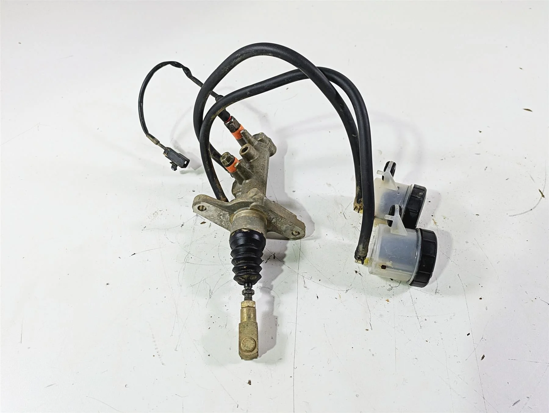2022 Can-Am Defender XMR HD10 Brembo Main Brake Master Cylinder 705601863 - Image 2