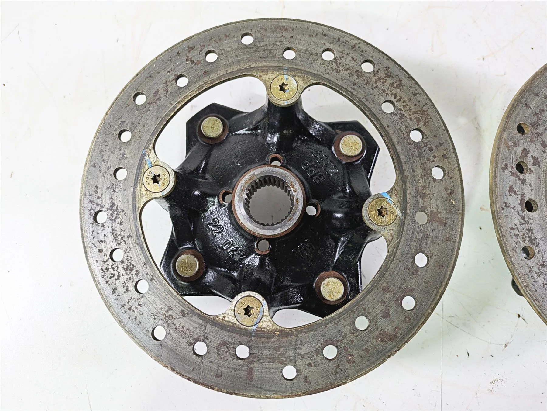 2022 Can-Am Defender XMR HD10 Front Brake Rotor Wheel Hub Set - Read 705601511 - Image 10
