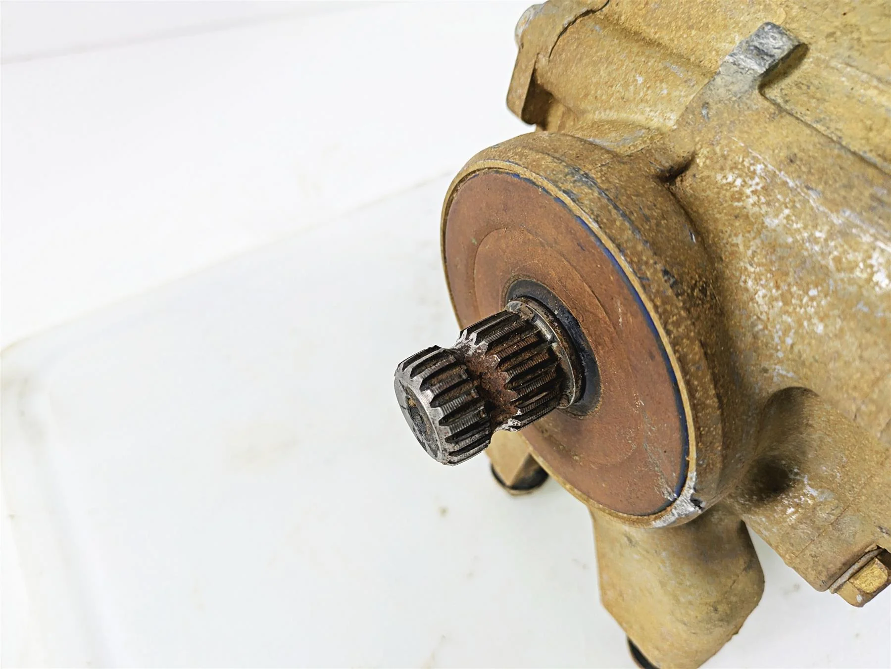 2022 Can-Am Defender XMR HD10 Front Differential Gear Box 853mi Only 705403300 - Image 8