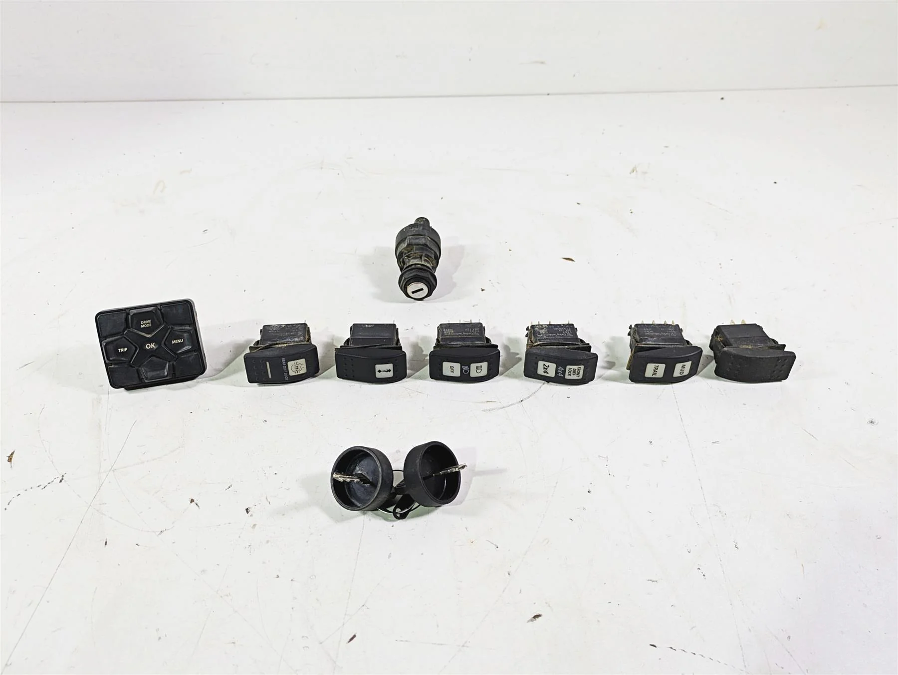 2022 Can-Am Defender XMR HD10 Ignition Switch Key Light Awd Switch Set 710007324