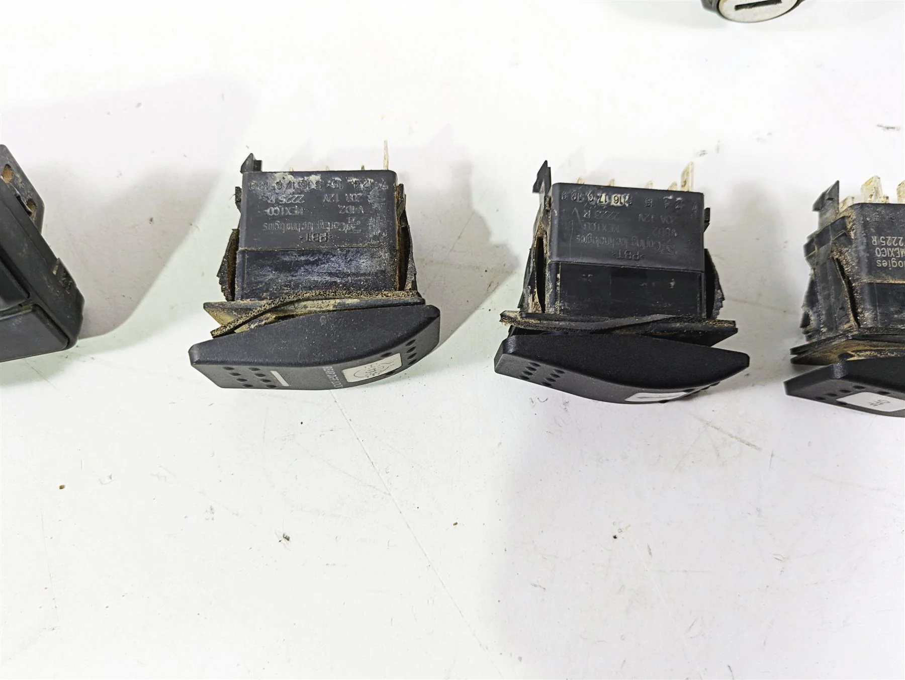 2022 Can-Am Defender XMR HD10 Ignition Switch Key Light Awd Switch Set 710007324 - Image 9