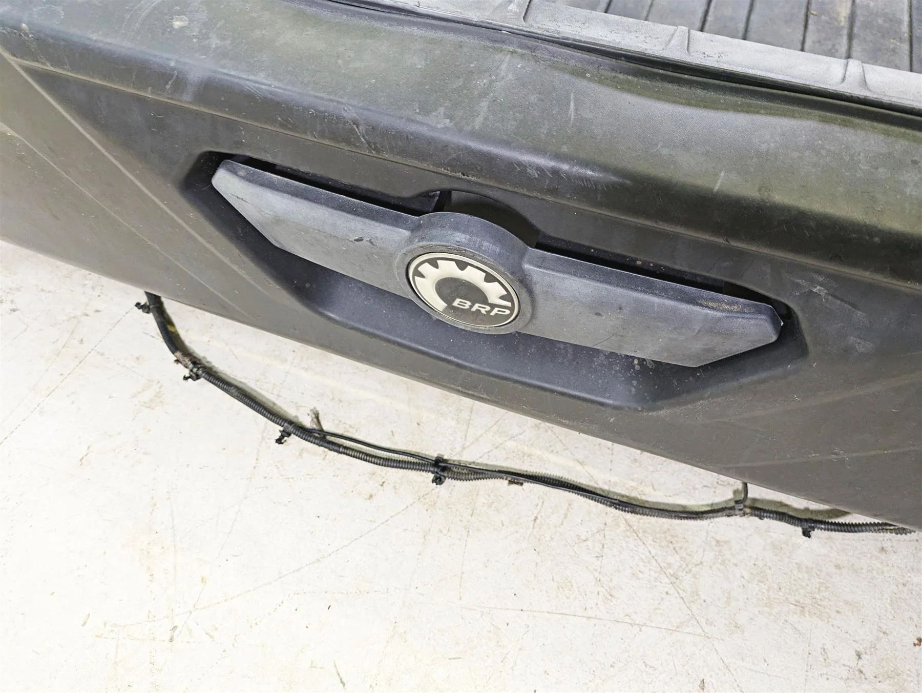 2022 Can-Am Defender XMR HD10 Rear Bed Cargo Carrier Box + Frame Set 715008387 - Image 2