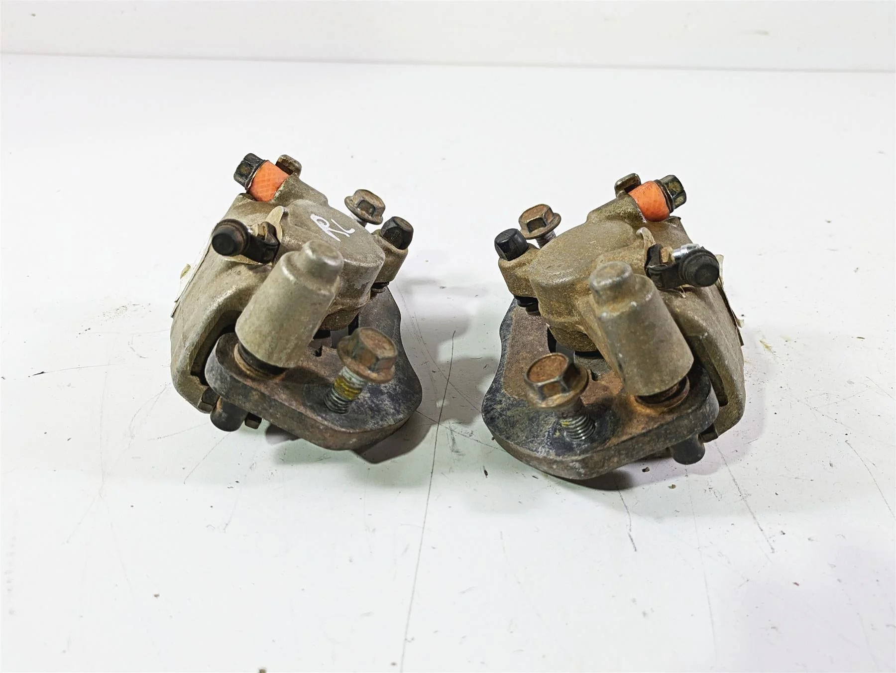 2022 Can-Am Defender XMR HD10 Rear Brake Caliper Set 705601928 705601929 - Image 11
