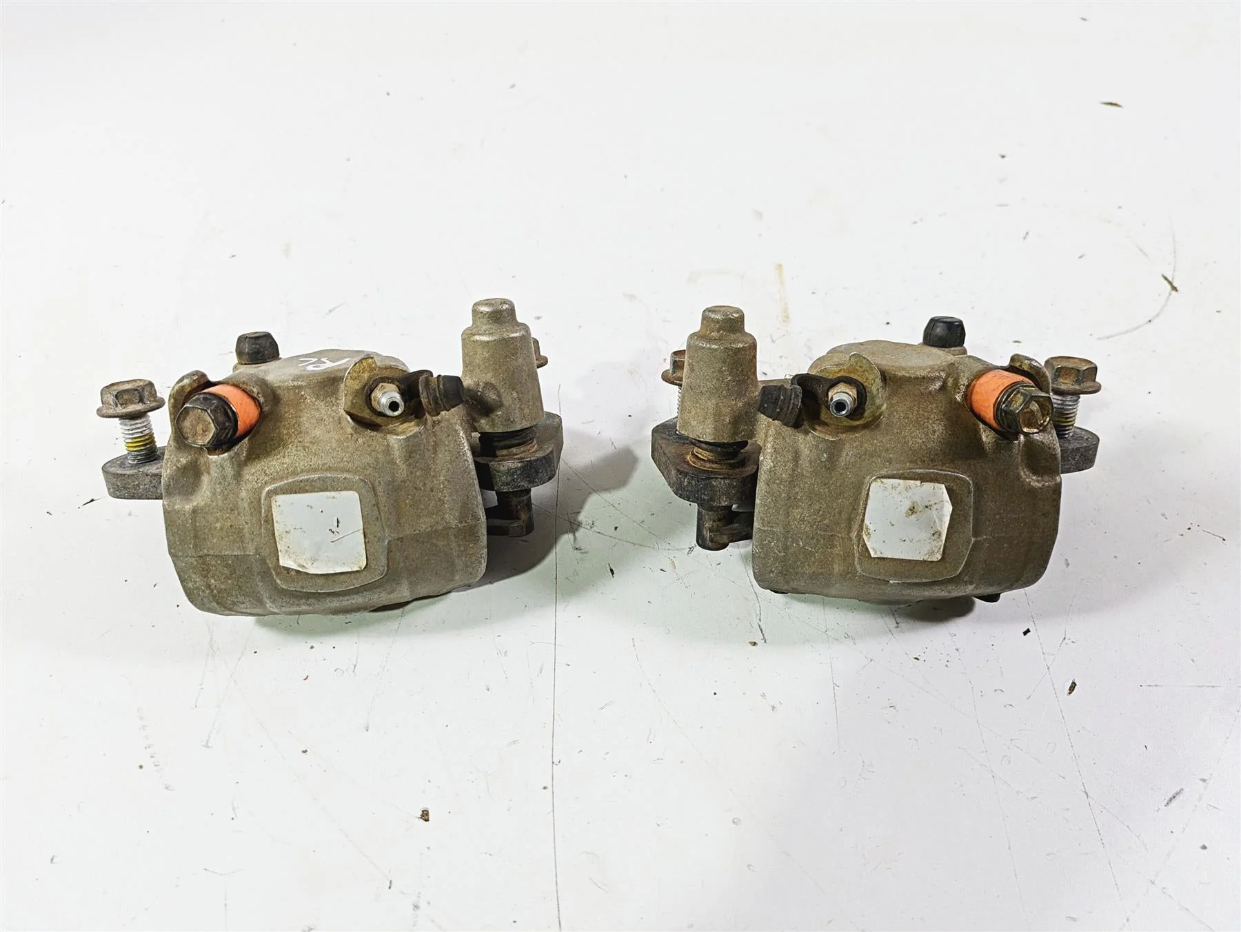 2022 Can-Am Defender XMR HD10 Rear Brake Caliper Set 705601928 705601929 - Image 6