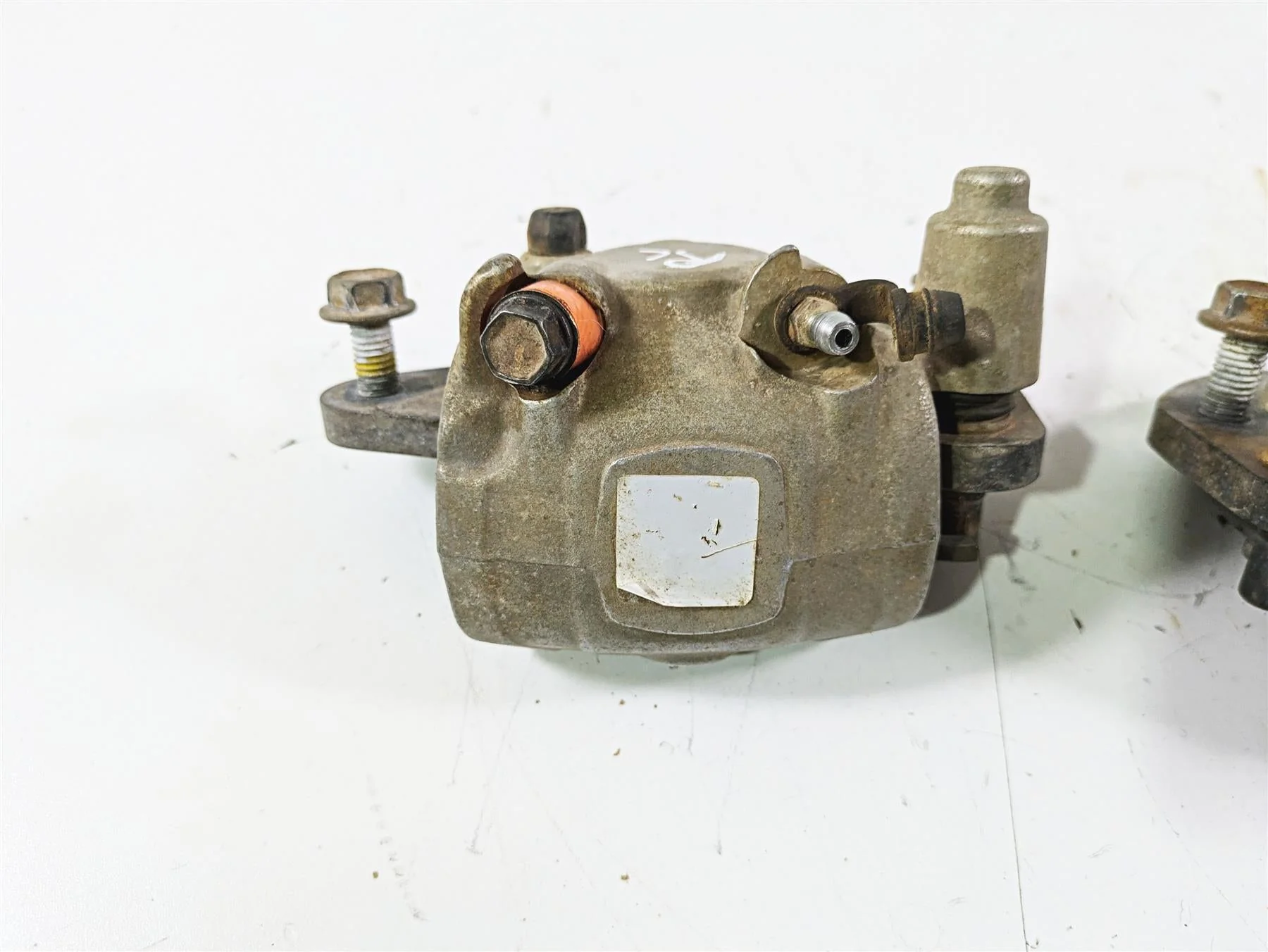 2022 Can-Am Defender XMR HD10 Rear Brake Caliper Set 705601928 705601929 - Image 8