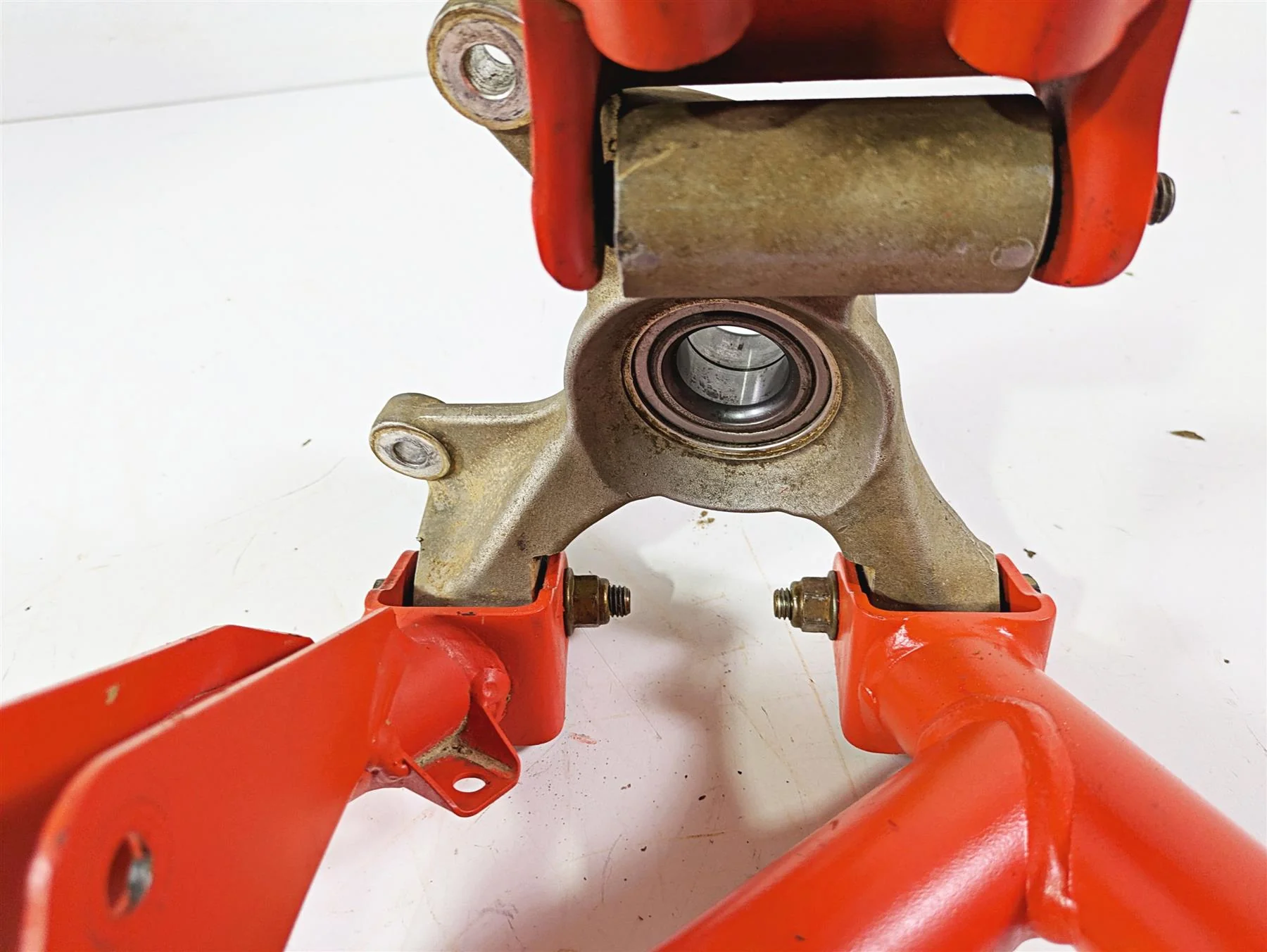 2022 Can-Am Defender XMR HD10 Rear Left Control Arm Knee Magma Red 706004549 - Image 11