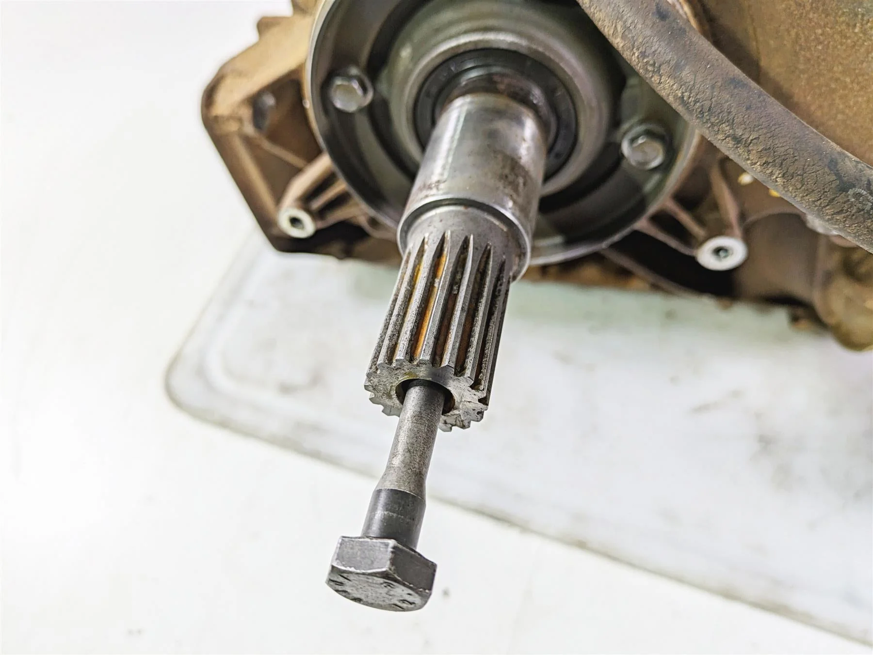 2022 Can-Am Defender XMR HD10 Transmission Gear Box - 853 Miles Only 420686815 - Image 8