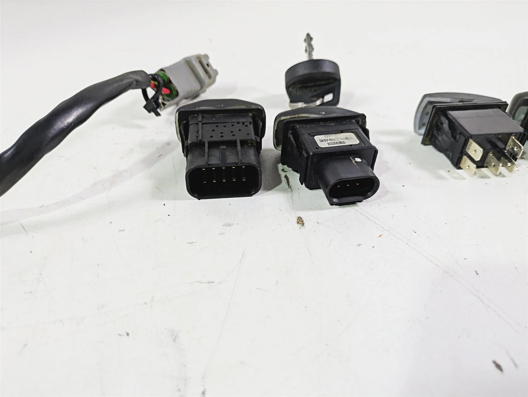 2022 CFMoto Zforce 950 Sport All Switch Ignition Key Light Awd 5BY0-0110005BY0 - Image 10